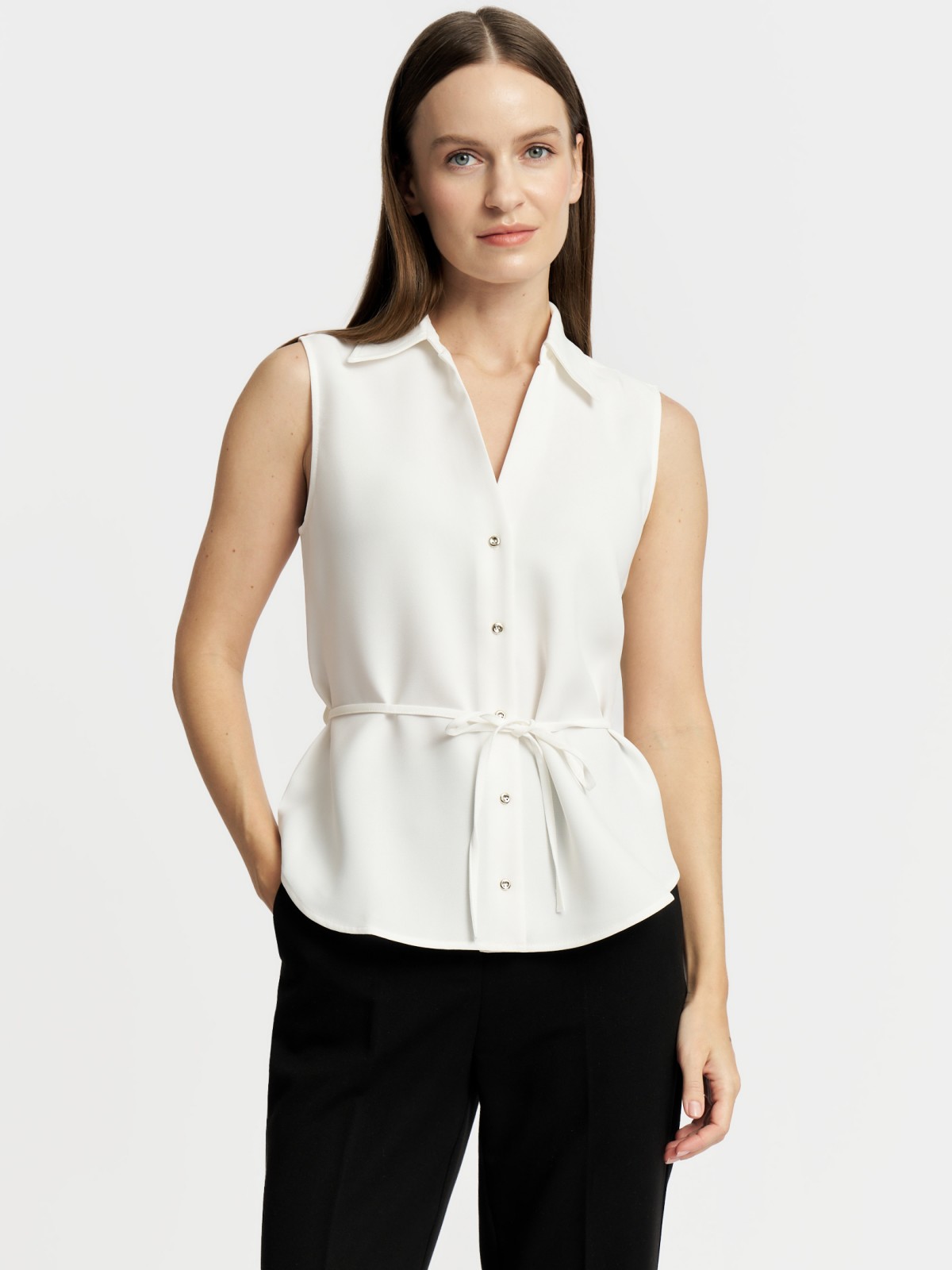 Блузка без рукавов