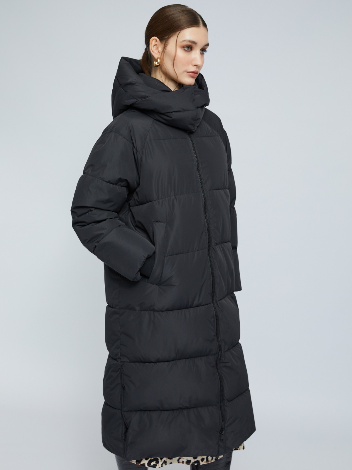 Тёплая стёганая куртка-пальто с капюшоном и двойным воротником