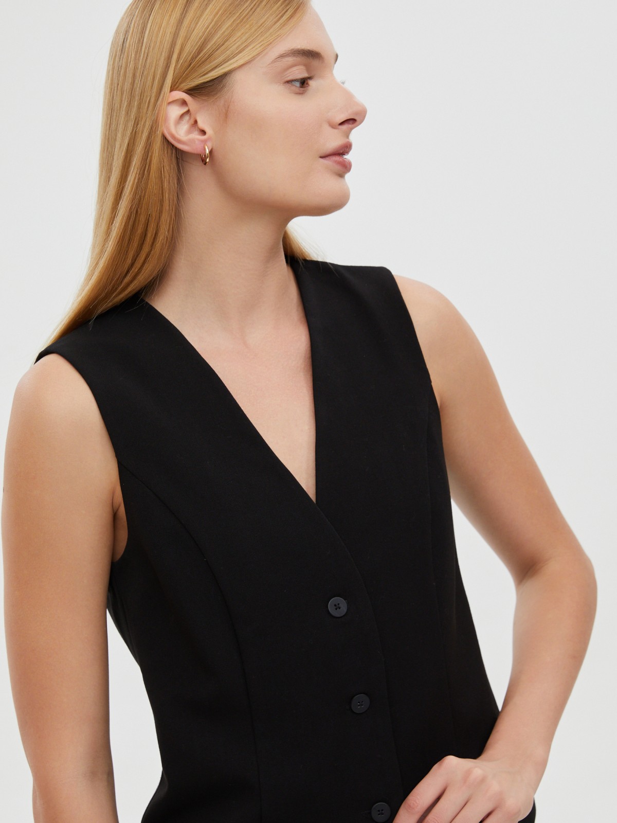 Классический жилет на пуговицах