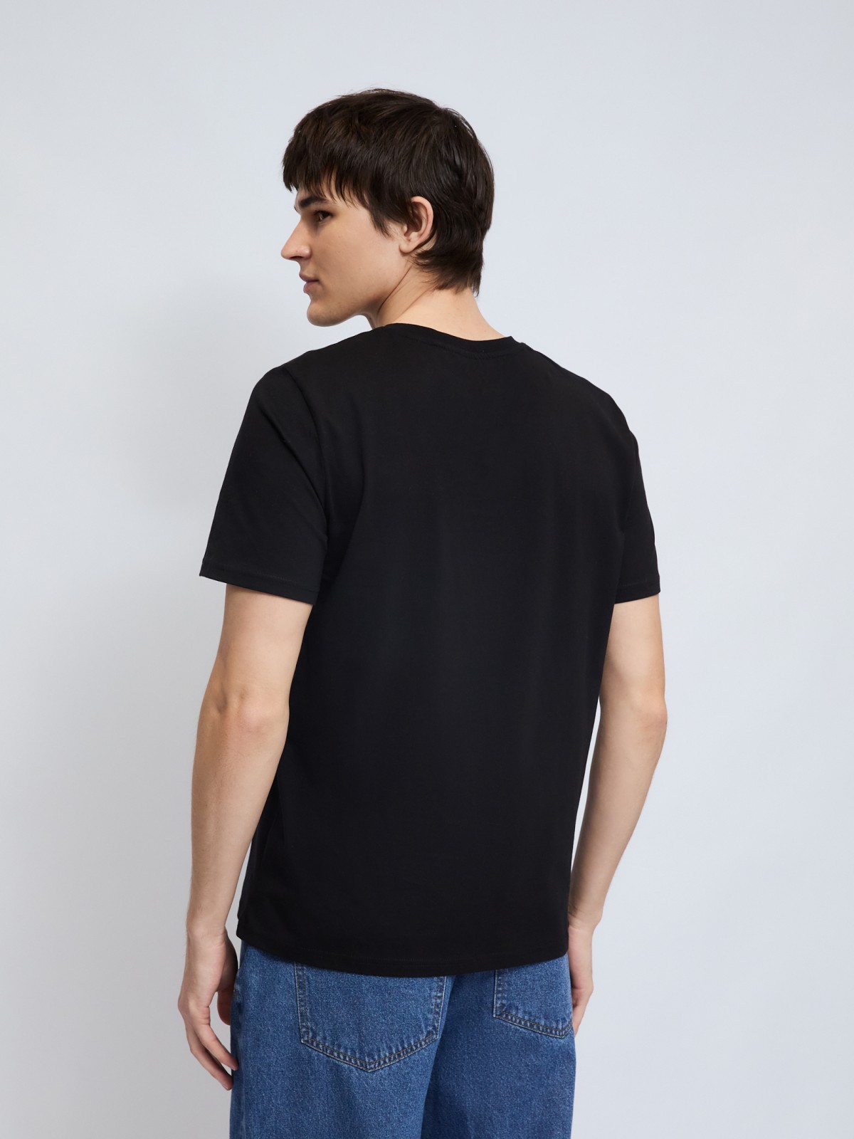 Футболка из хлопка с круглым вырезом