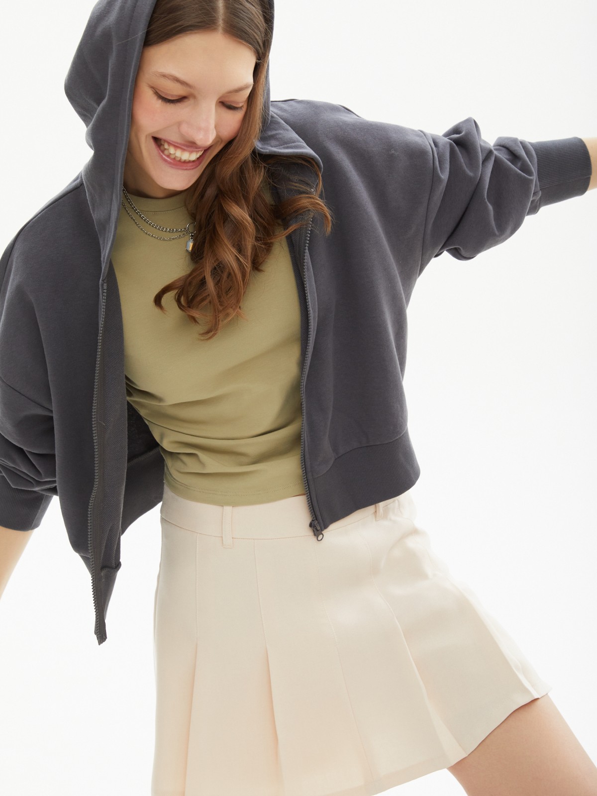 Юбка-шорты в складку длины мини