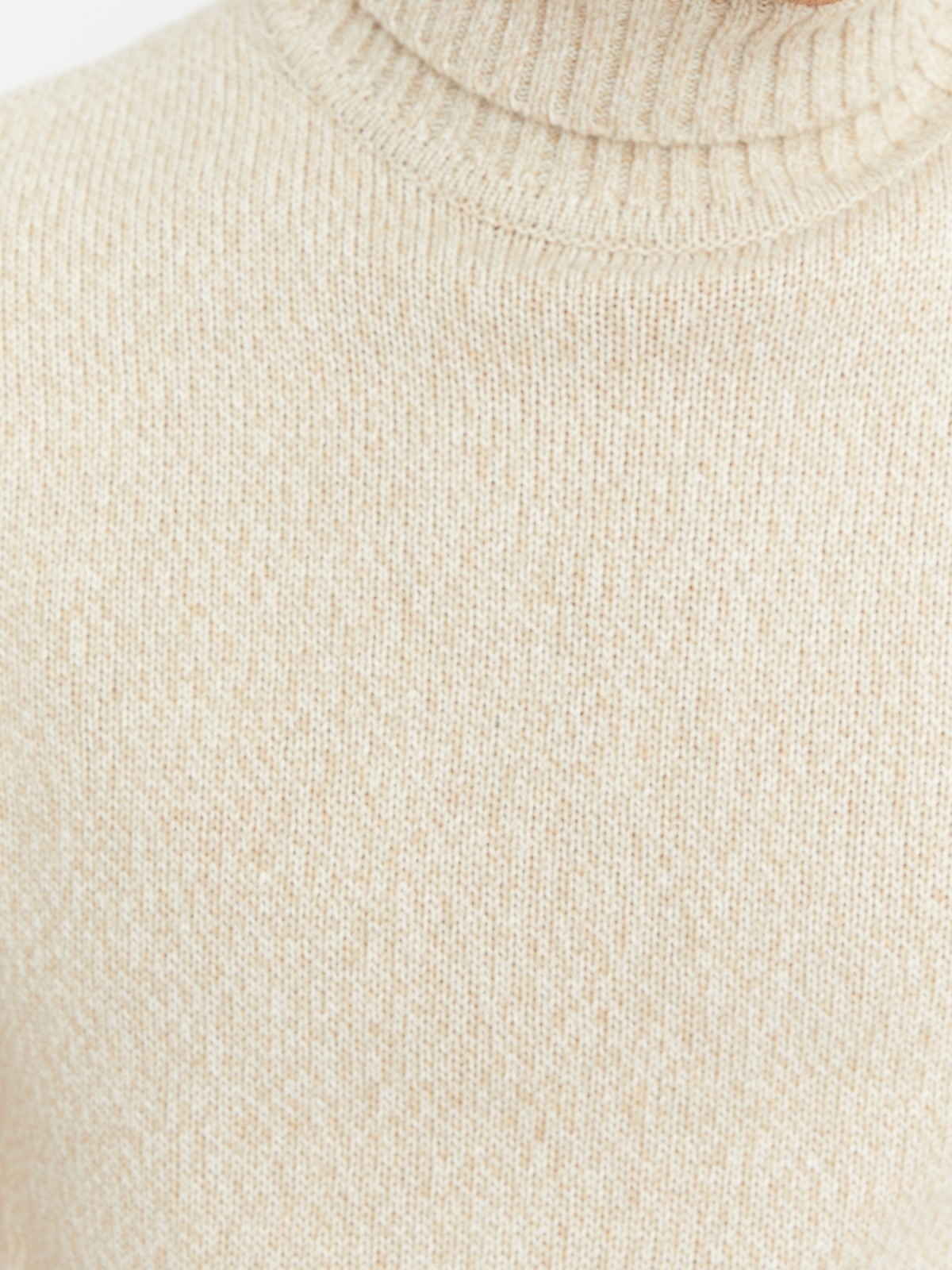 Вязаная шерстяная водолазка-свитер с горлом