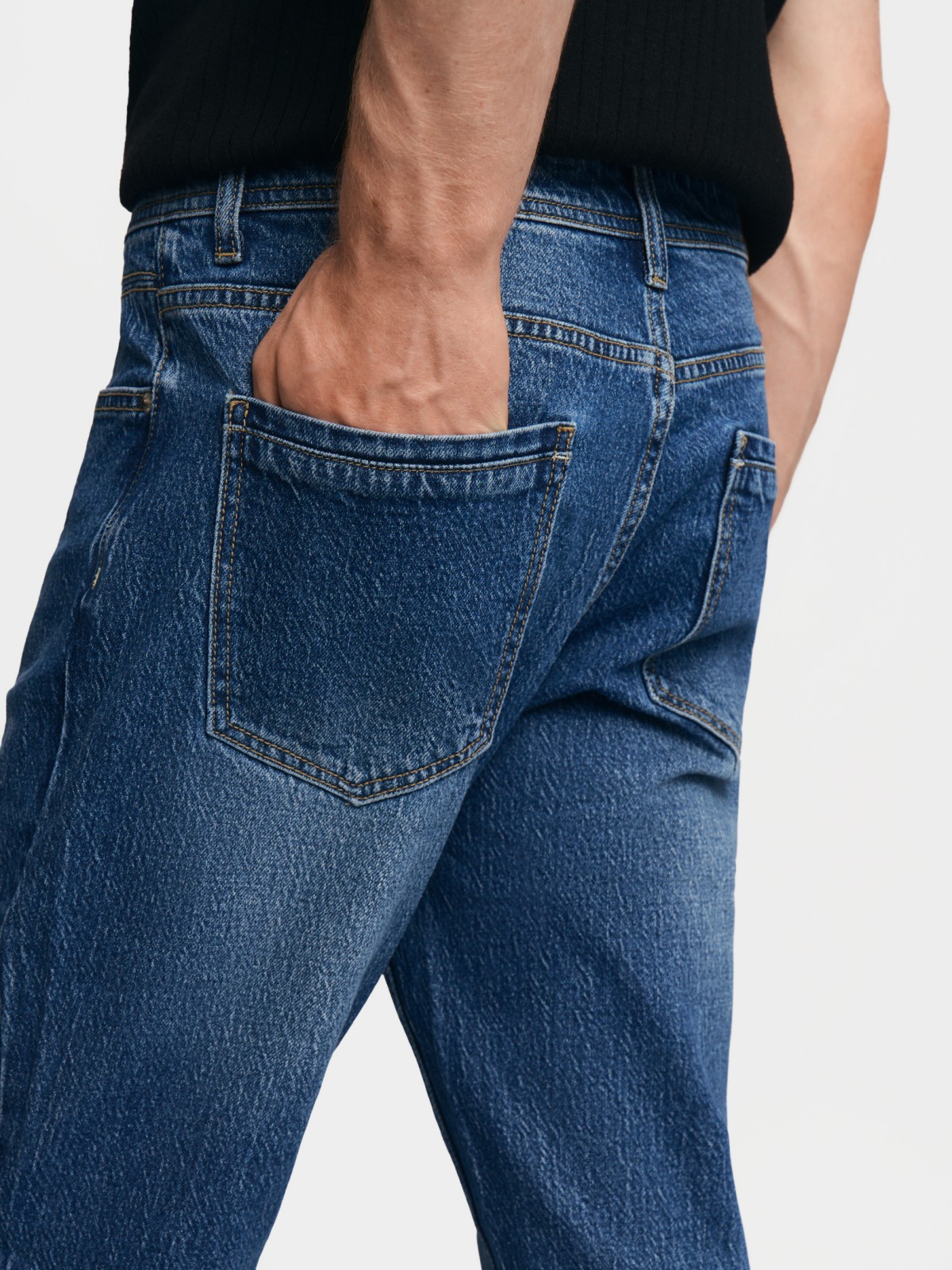 Джинсы фасона Tapered