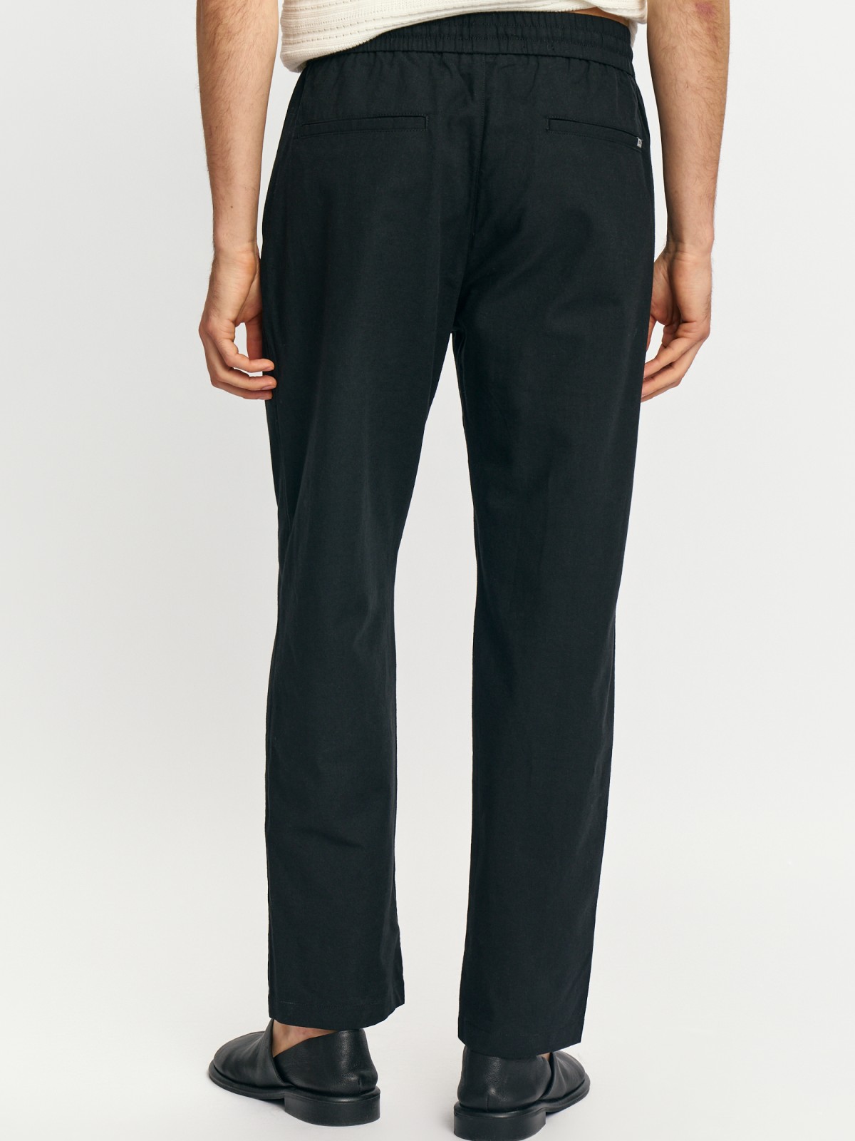 Льняные брюки на резинке с кулиской