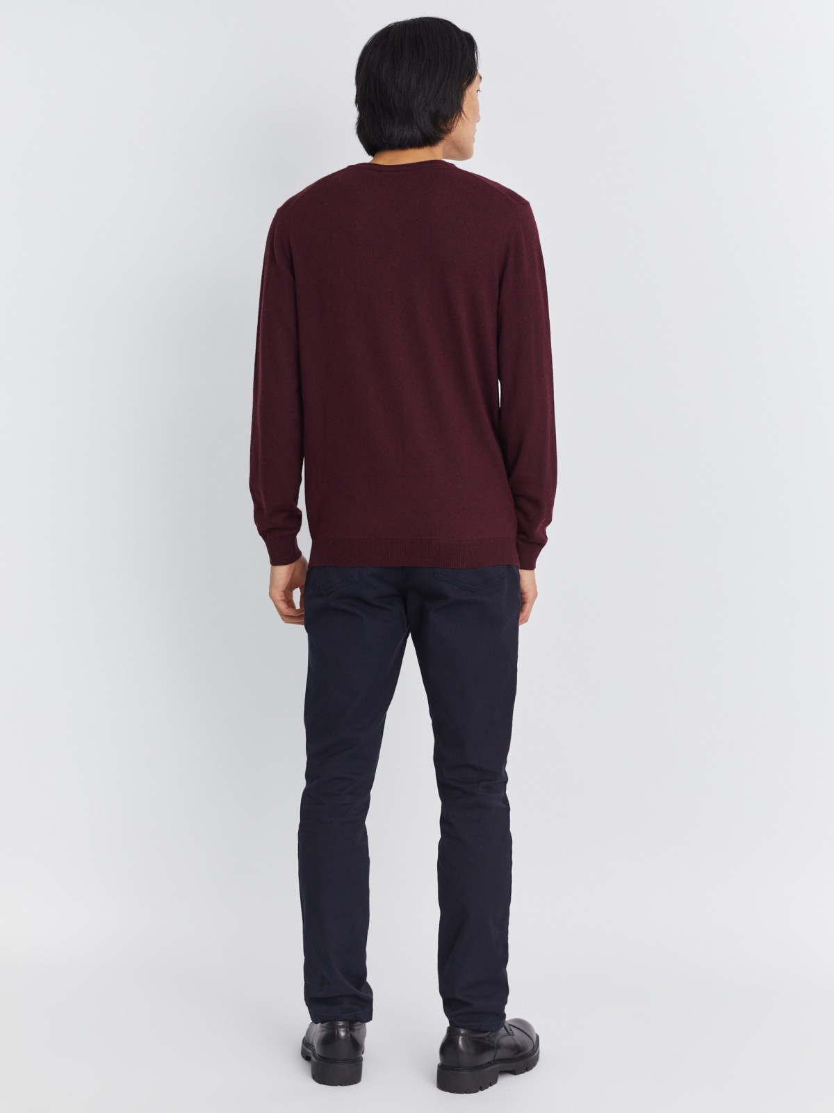 Шерстяной трикотажный пуловер с треугольным вырезом и длинным рукавом zolla 013346163042, цвет бордо, размер M - фото 6