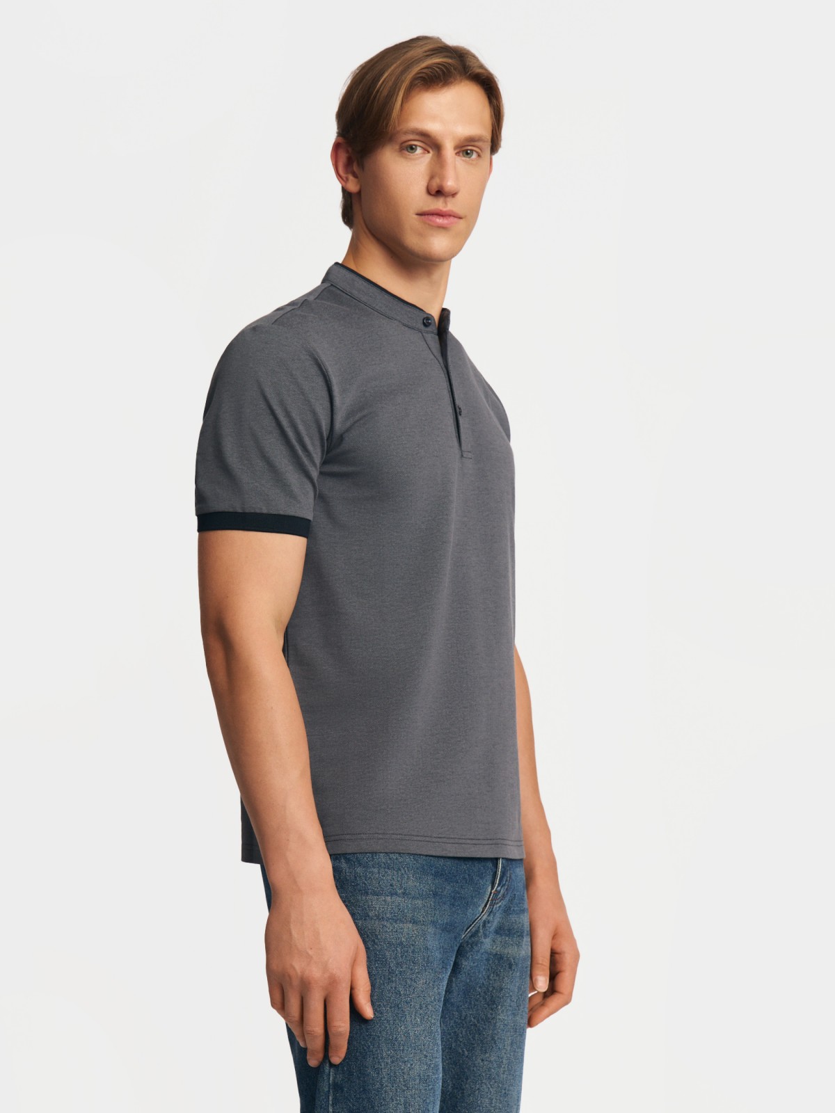 Футболка поло с воротником-стойкой