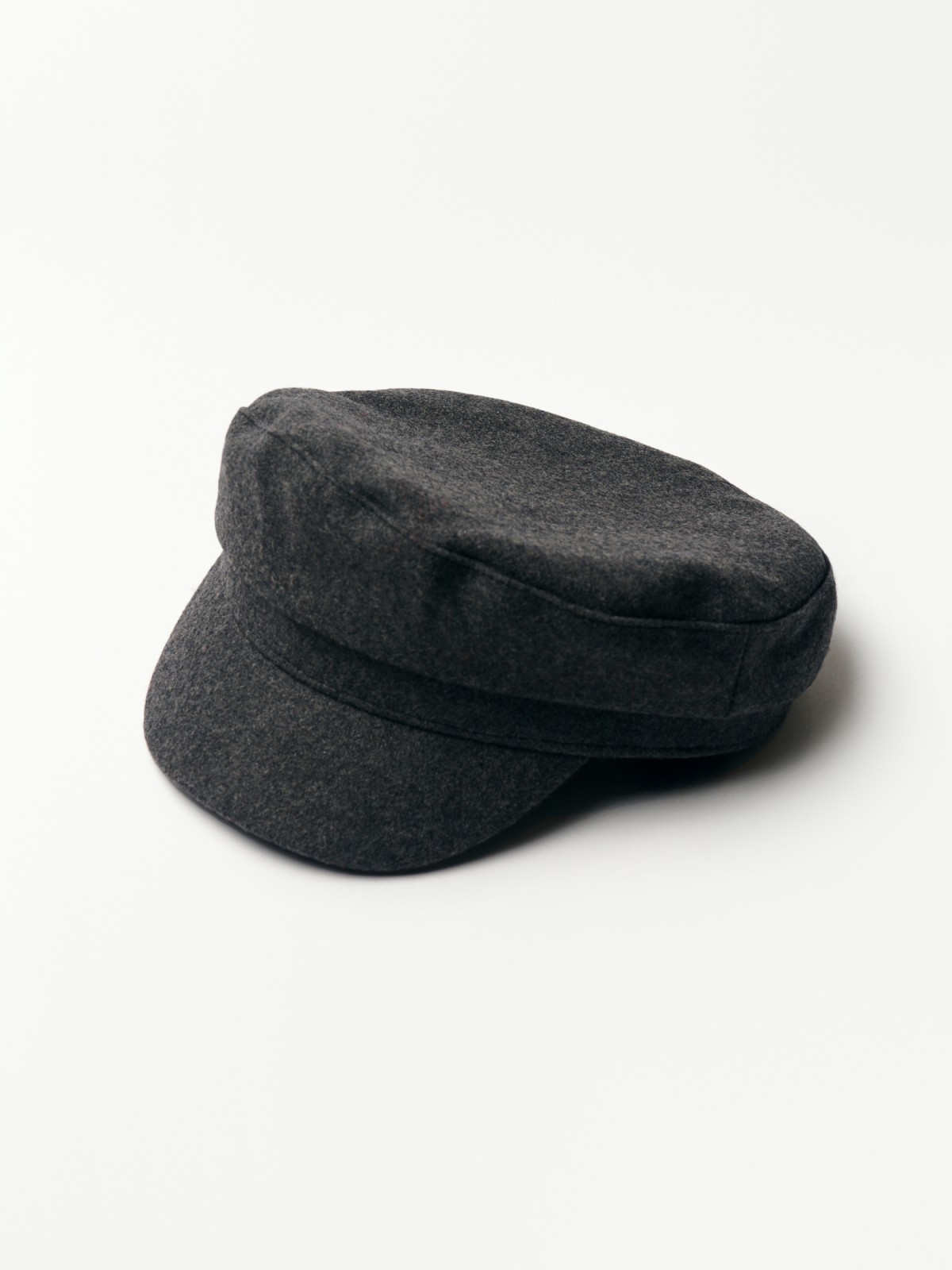 Тёплая кепка в морском стиле 499₽