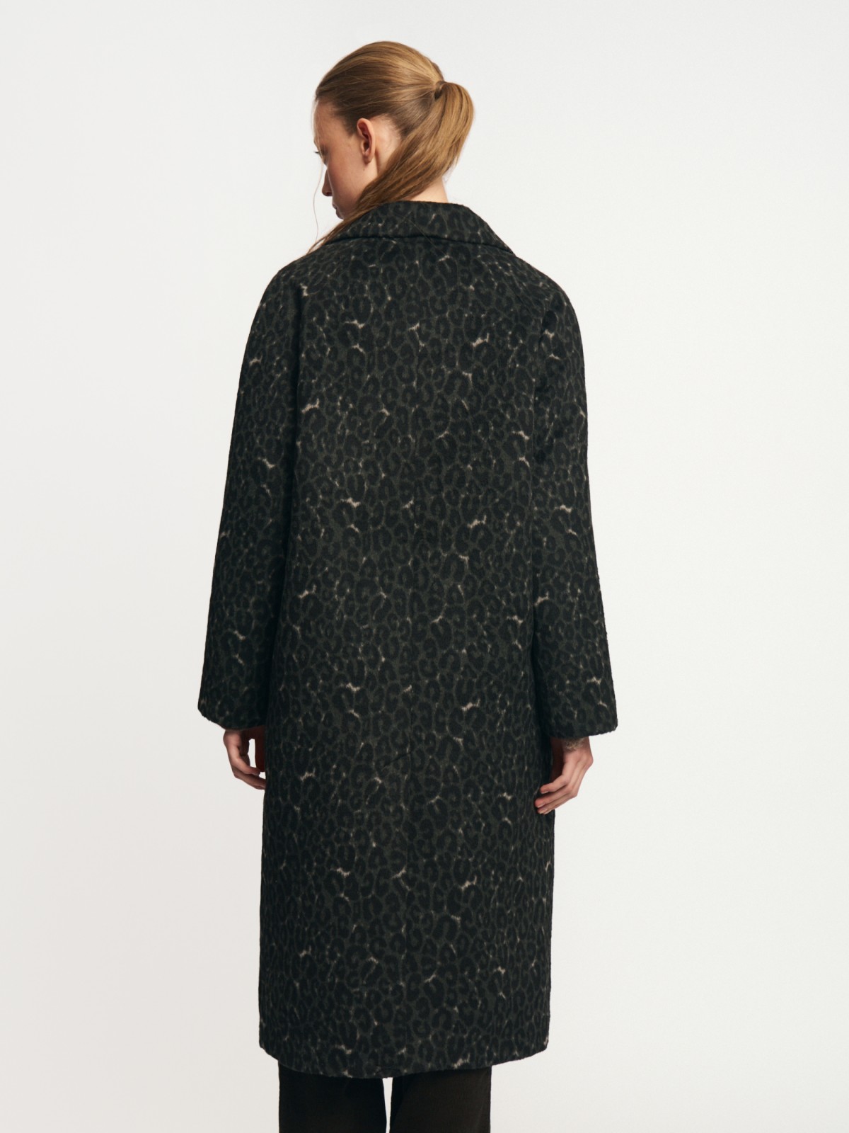 Тёплое пальто с шерстью и леопардовым узором