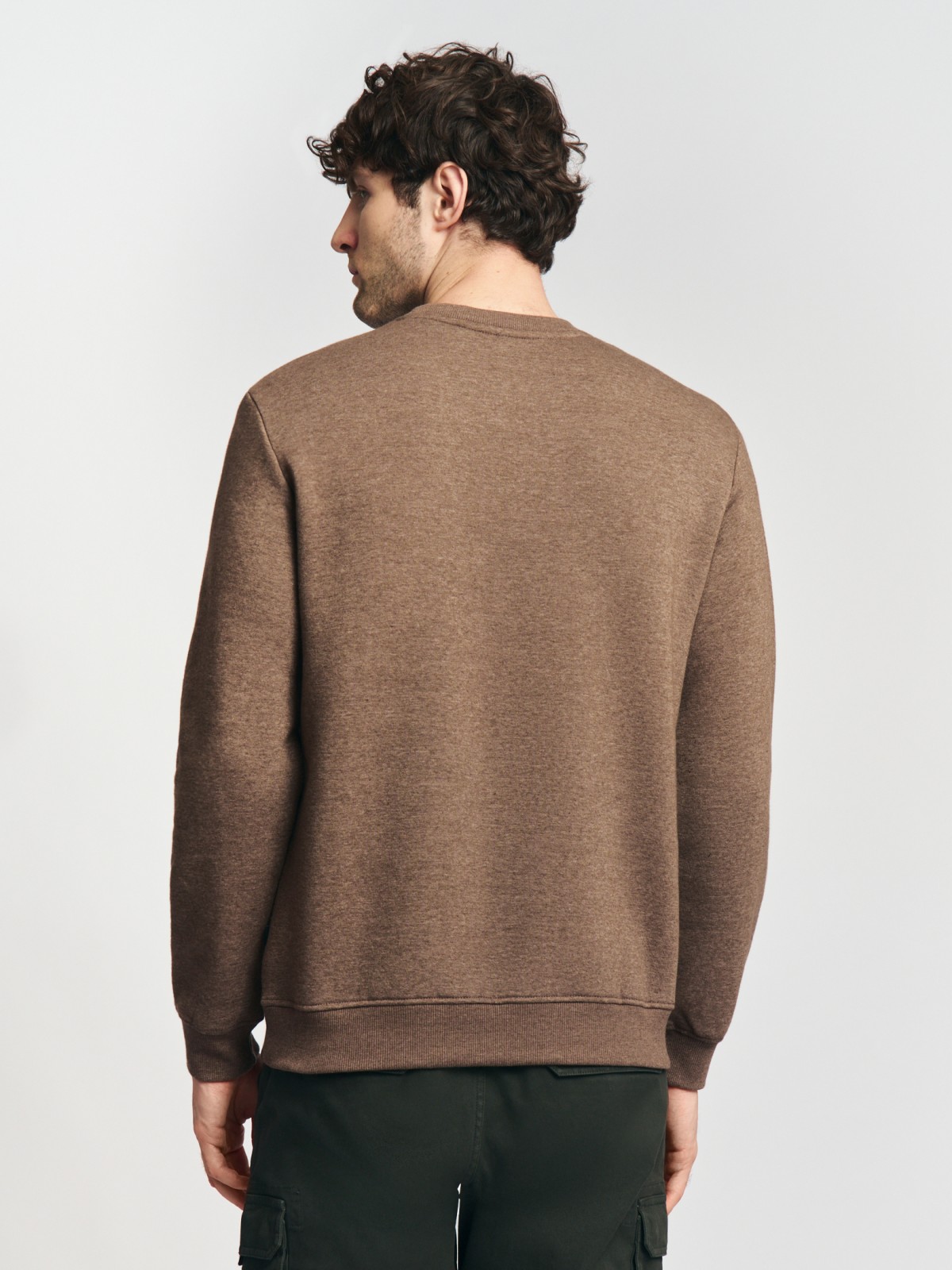 Утеплённый свитшот прямого кроя с длинным рукавом