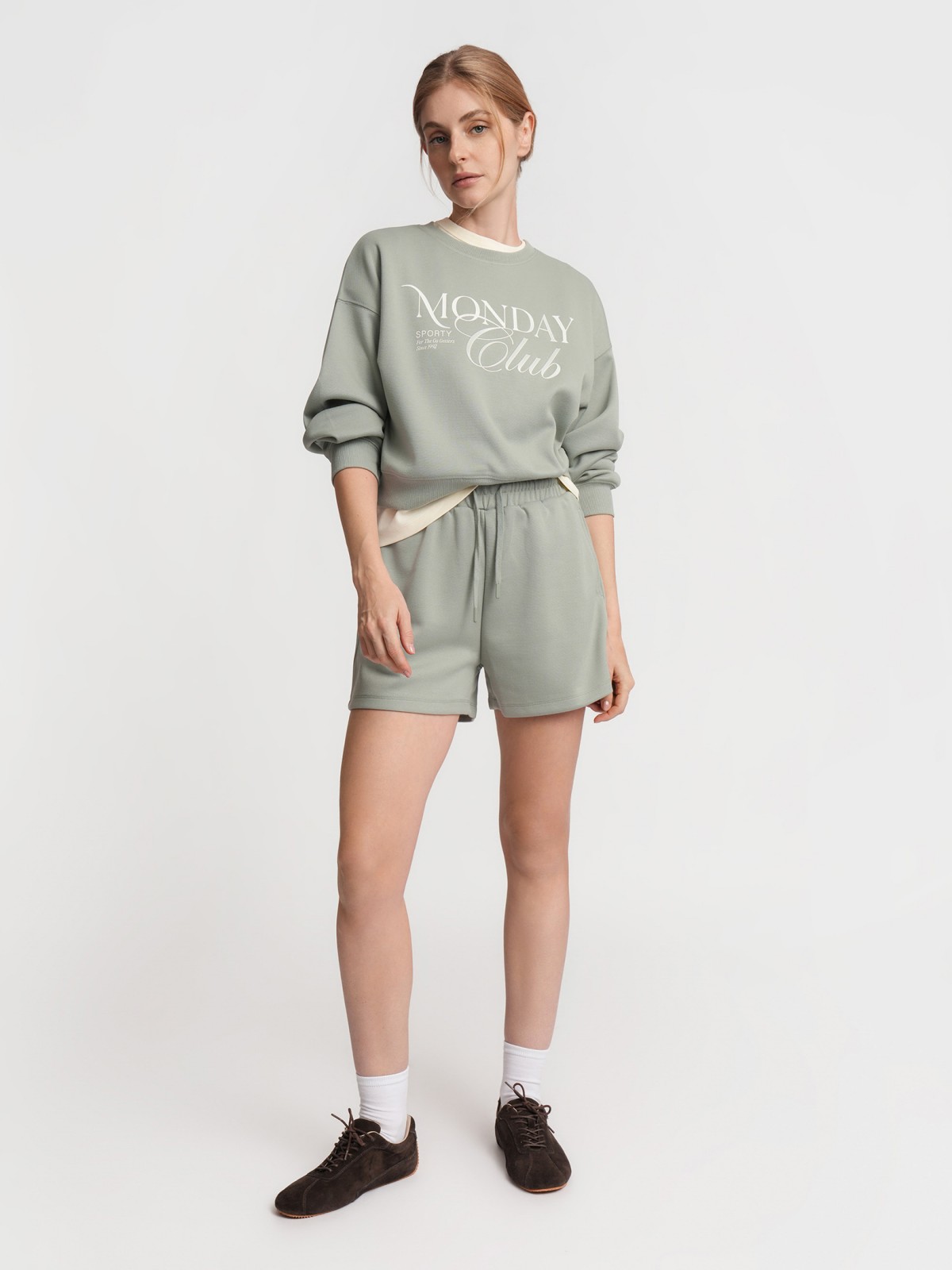 Толстовка с длинными  рукавами