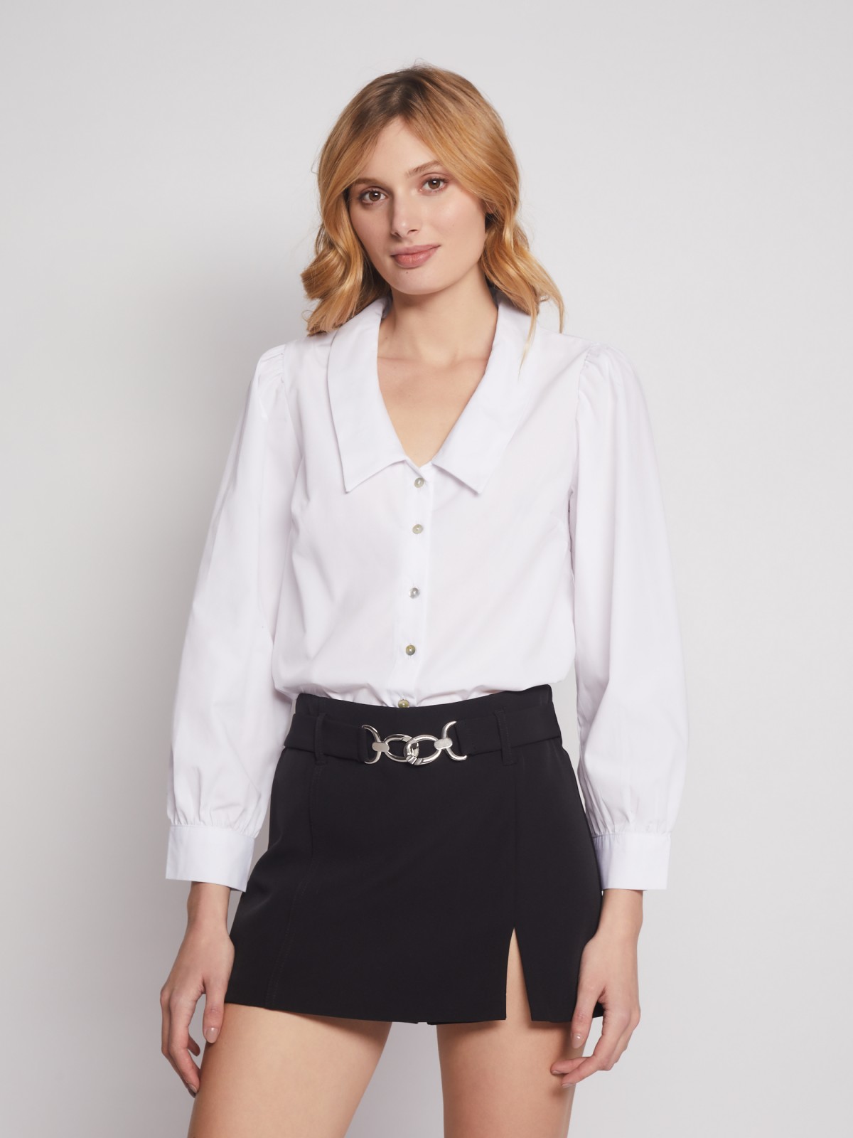 Блузка с акцентным воротником