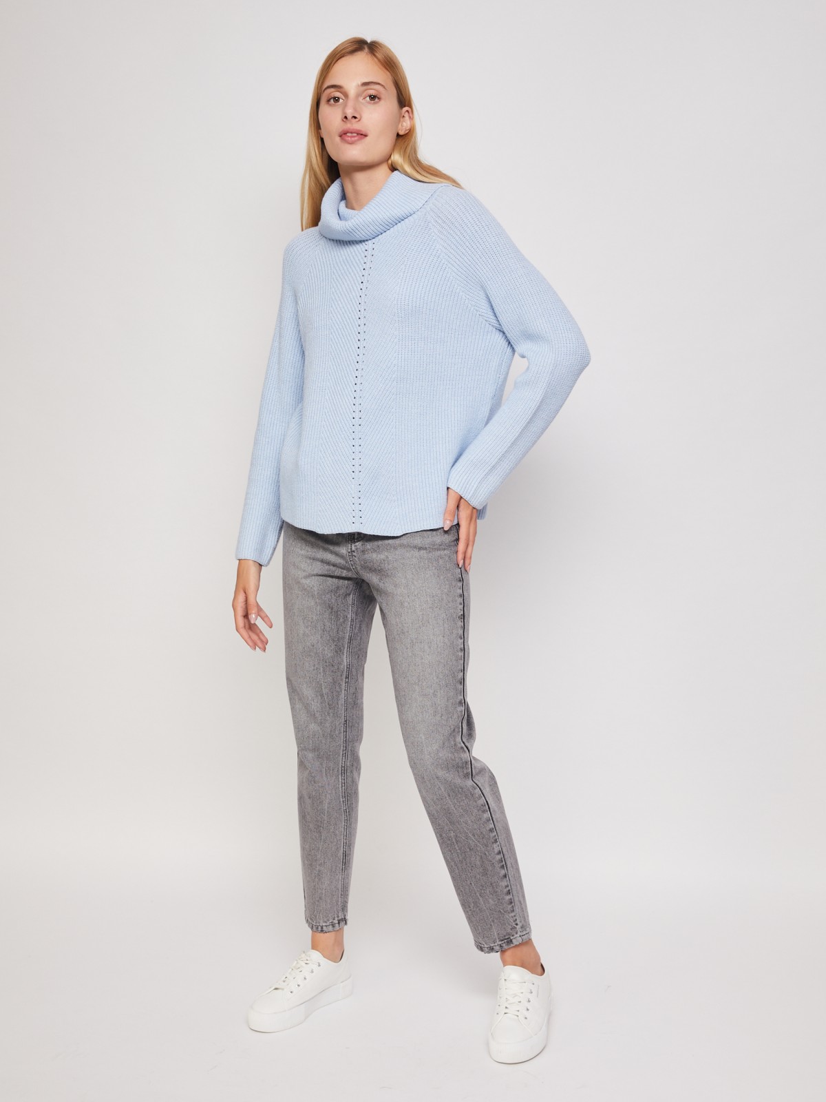 Вязаный свитер