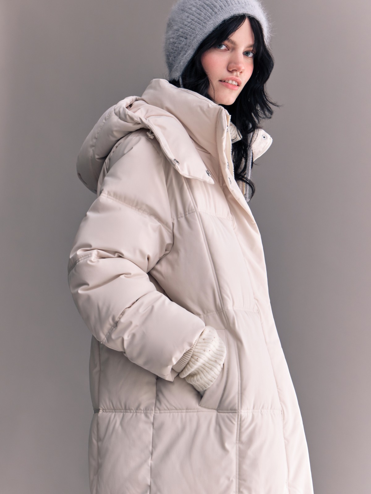 Тёплая куртка-пальто с капюшоном