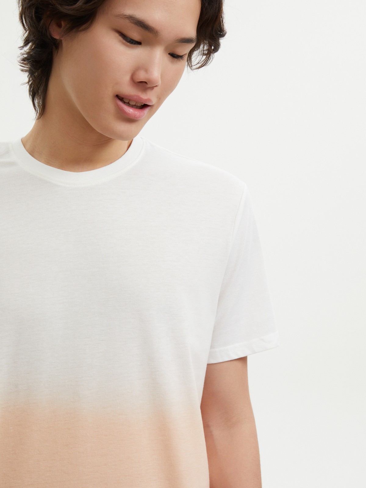 Трикотажная футболка с градиентом