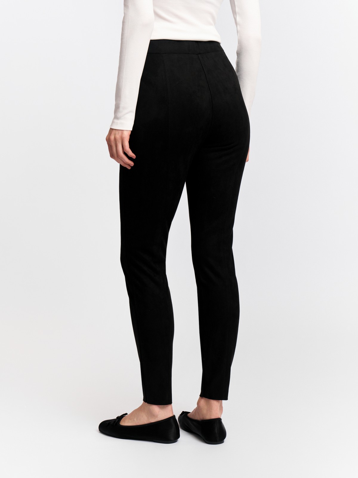 Легинсы из экозамши со стрелками