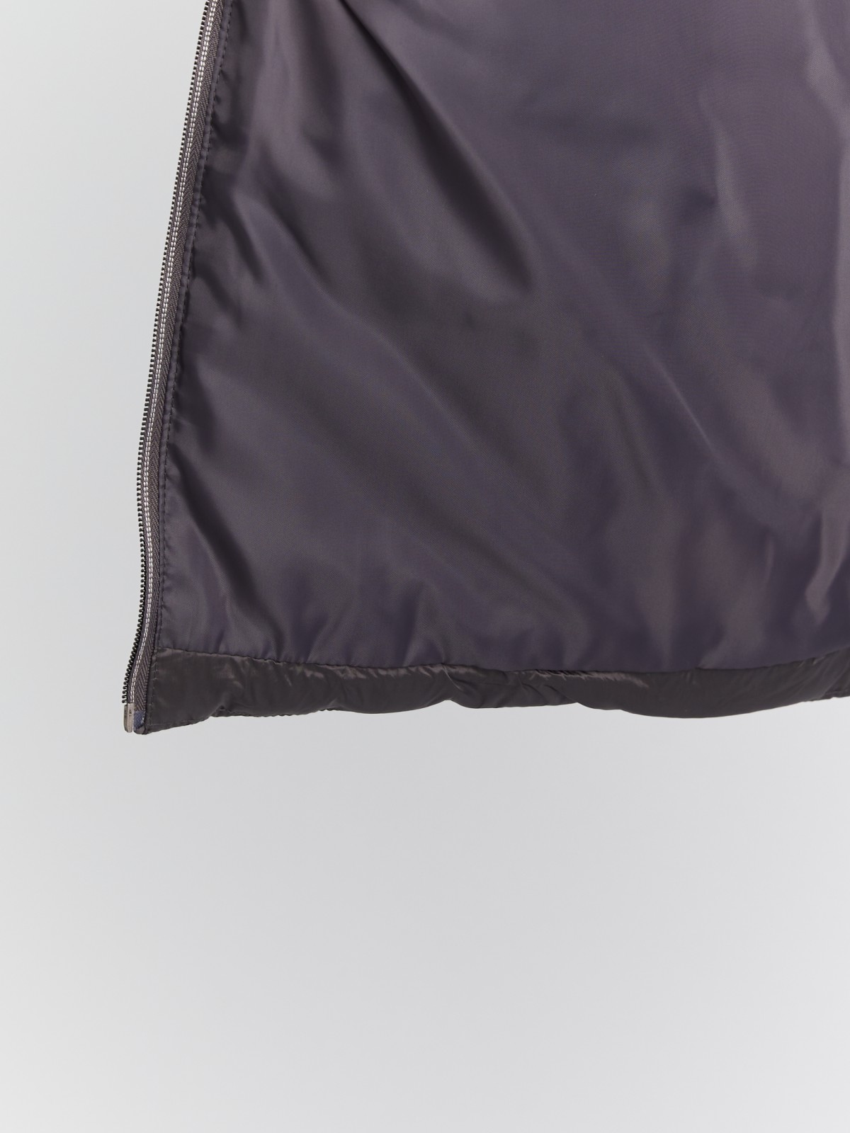 Тёплая укороченная куртка с воротником-стойкой и трикотажными манжетами zolla 023345102254, цвет темно-серый, размер XS - фото 5