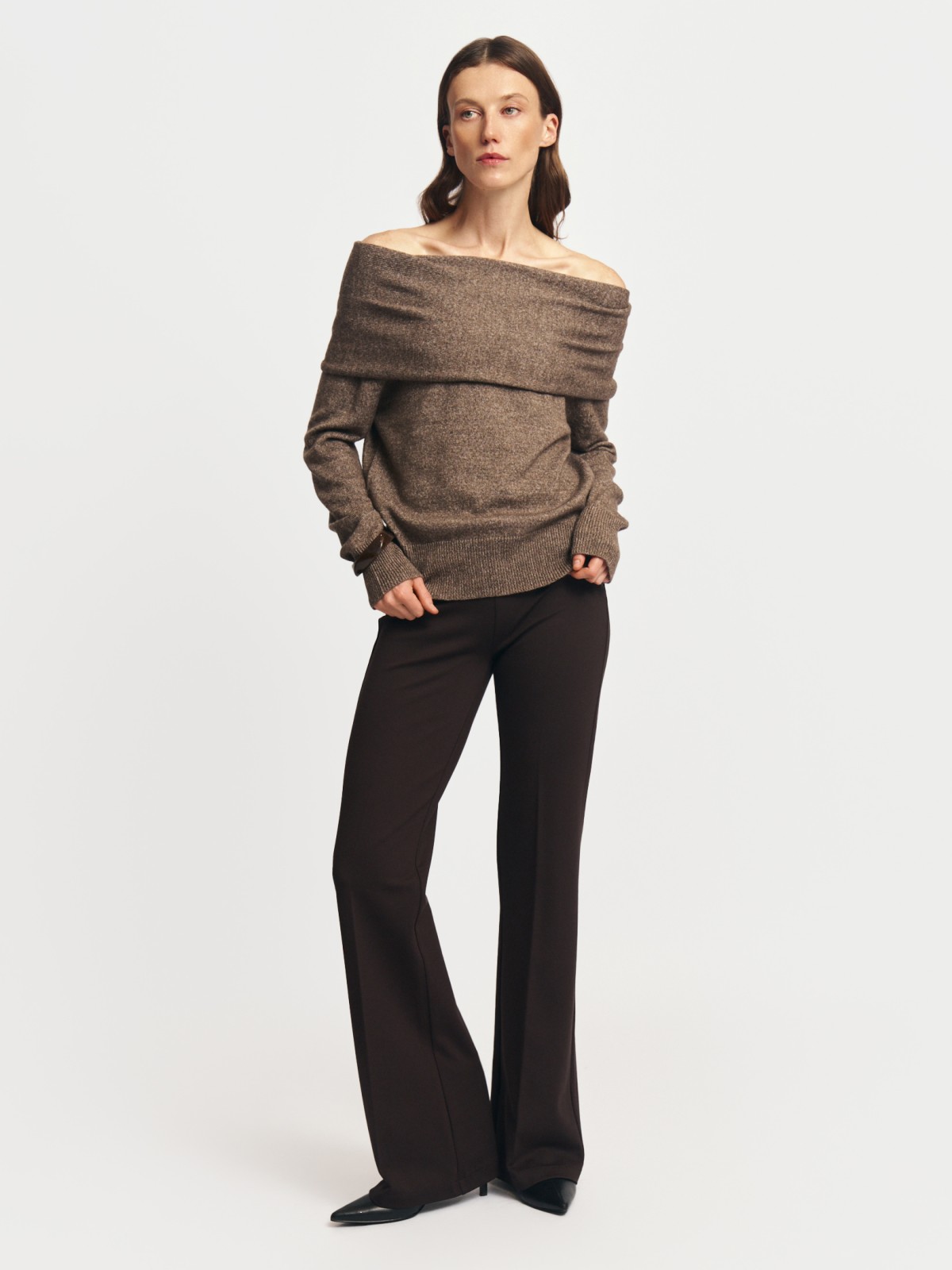 Трикотажные брюки фасона Bootcut со стрелками