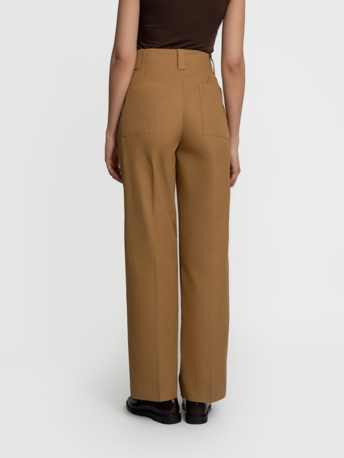 Прямые брюки со стрелками