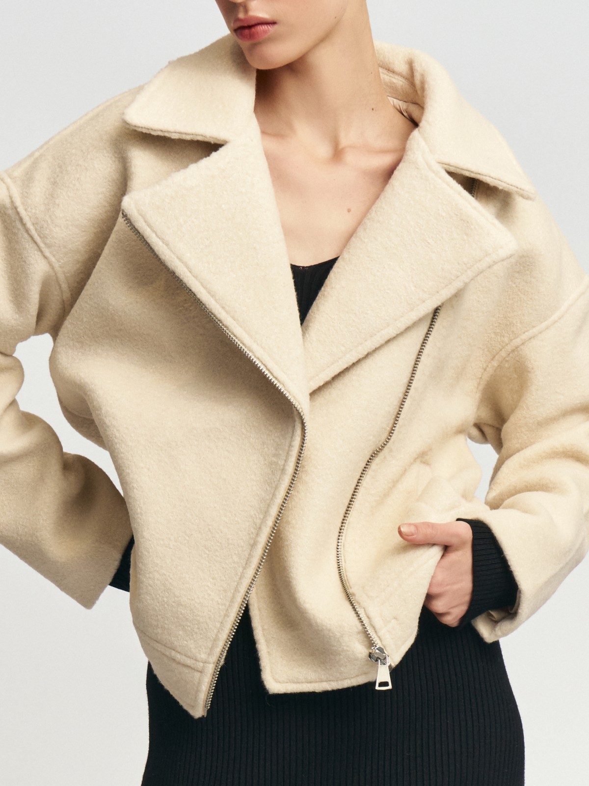 Пальто-косуха оверсайз силуэта из ткани букле