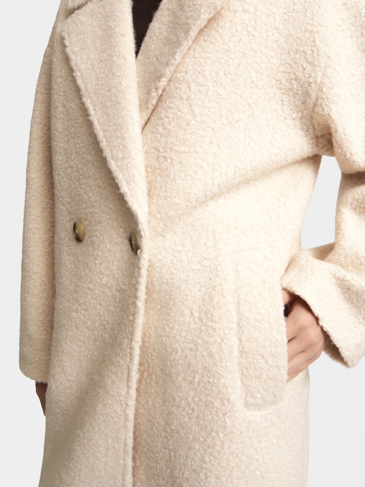 Пальто оверсайз из ткани букле без утеплителя