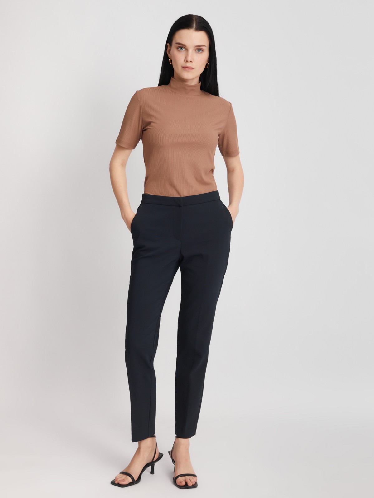 Офисные брюки силуэта Slim на резинке