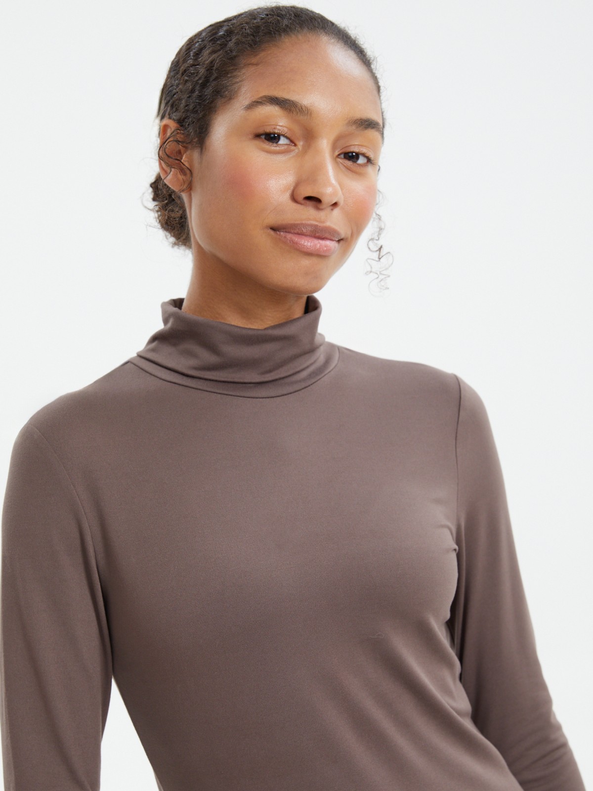 Трикотажная водолазка с горлом