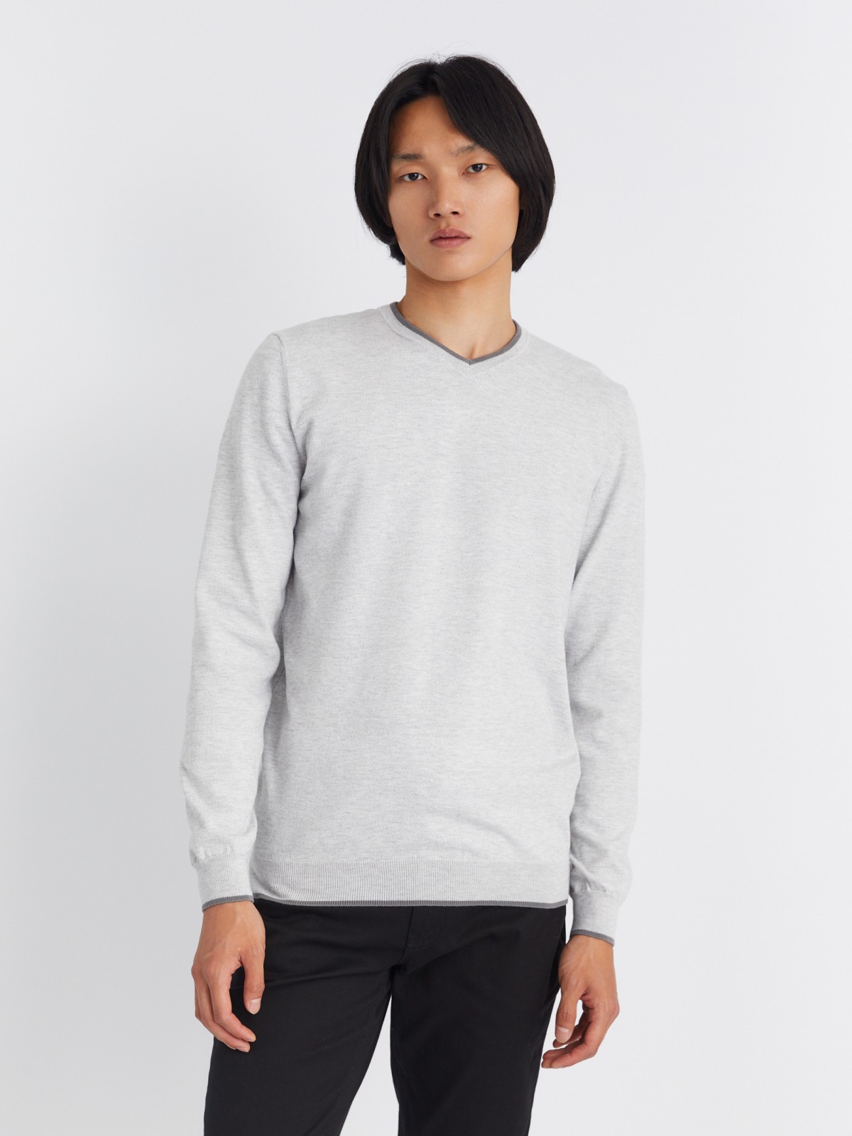 Тонкий трикотажный пуловер с треугольным вырезом и длинным рукавом zolla 213336165022, цвет светло-серый, размер L - фото 5
