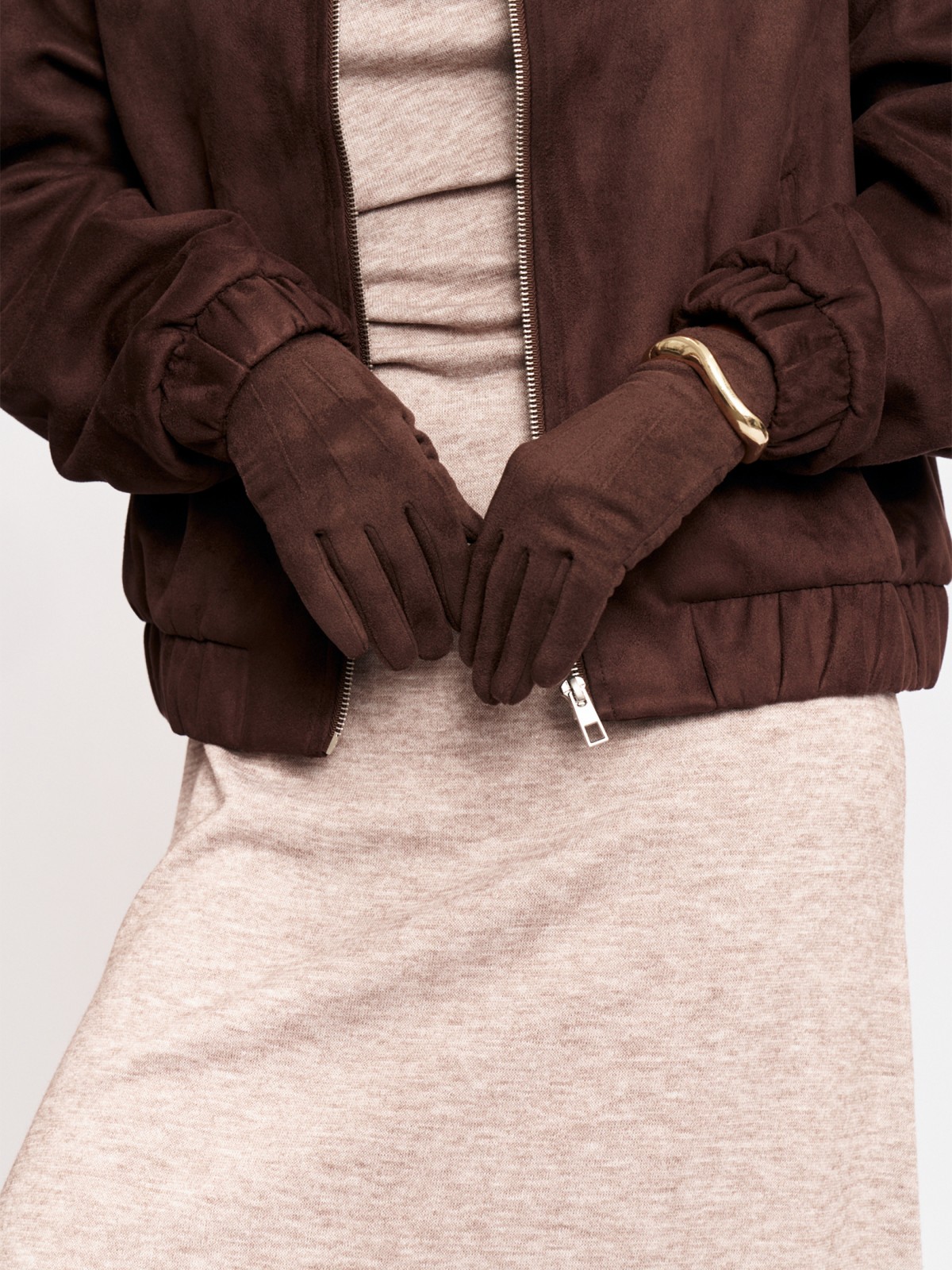 Утеплённые замшевые перчатки с экомехом