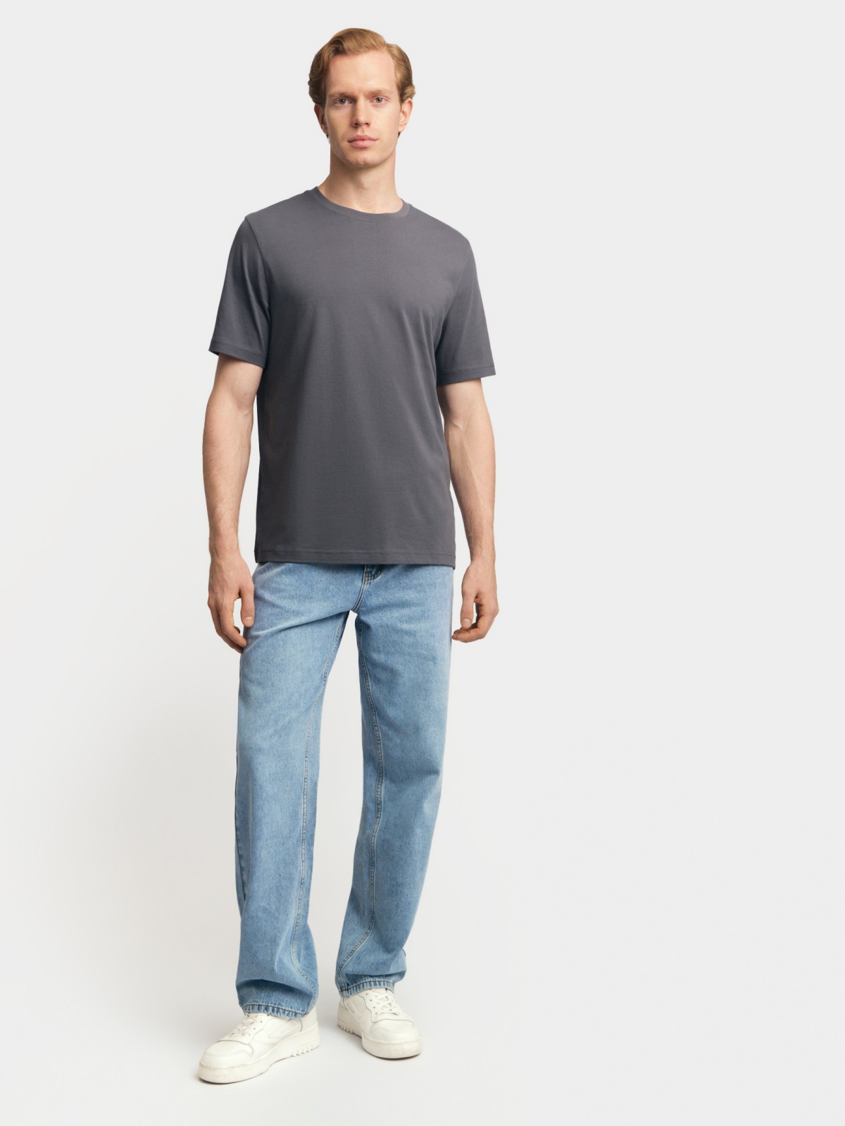 Однотонная футболка из хлопка