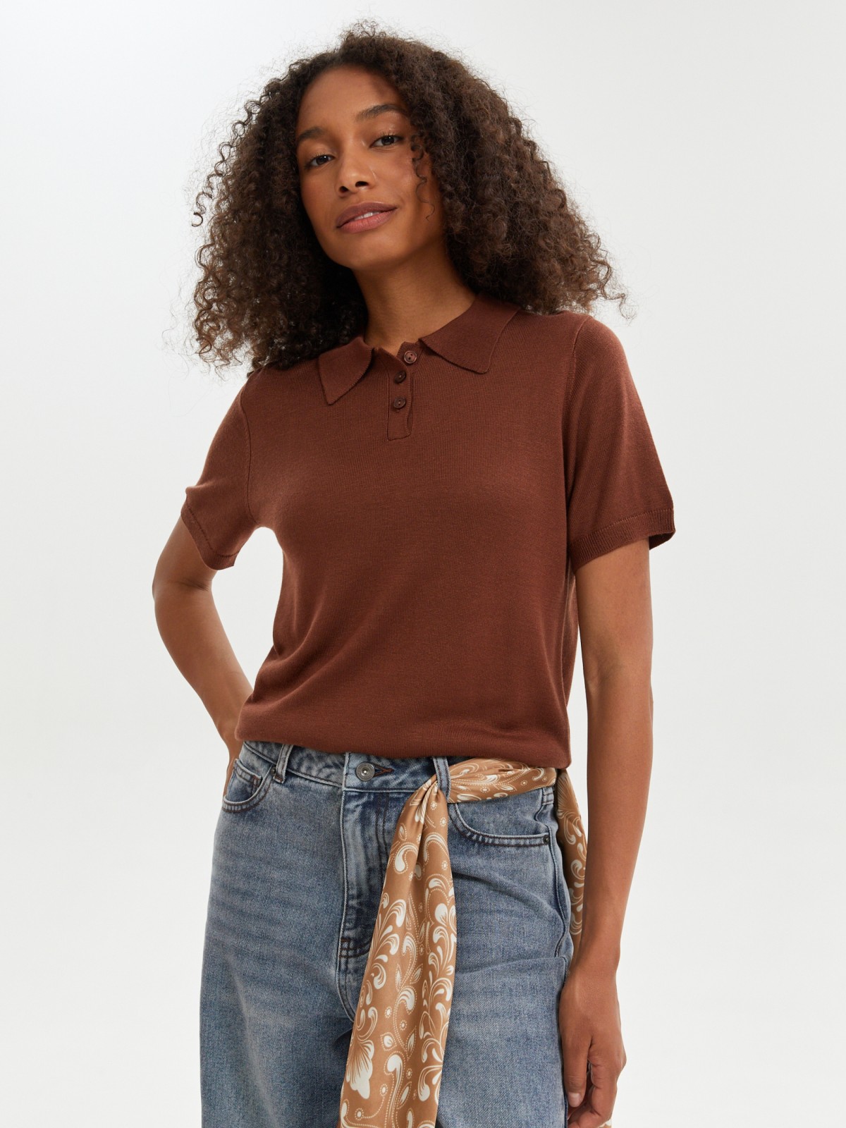 Вязаный джемпер с отложным воротником поло