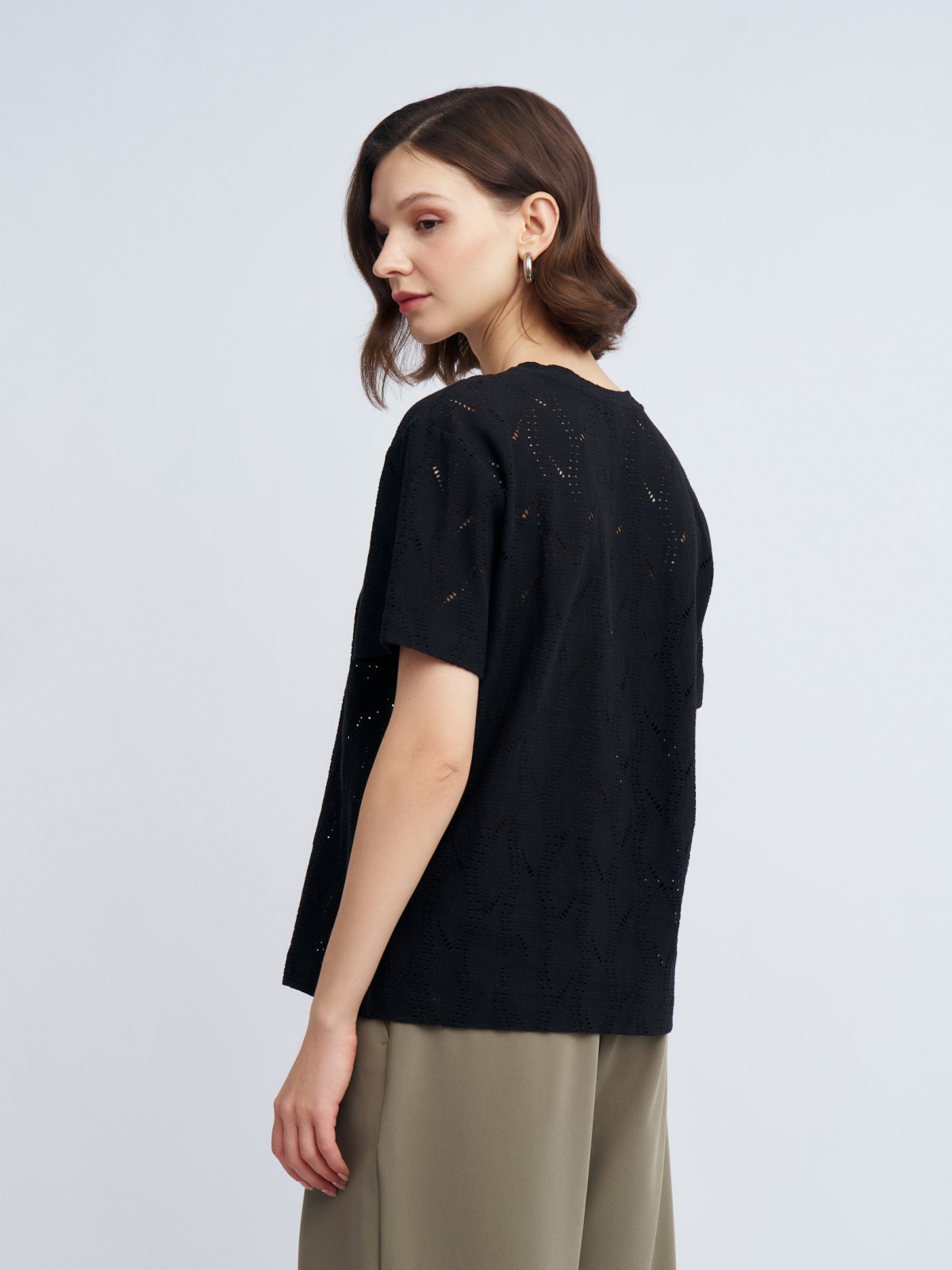 Ажурная футболка из хлопка