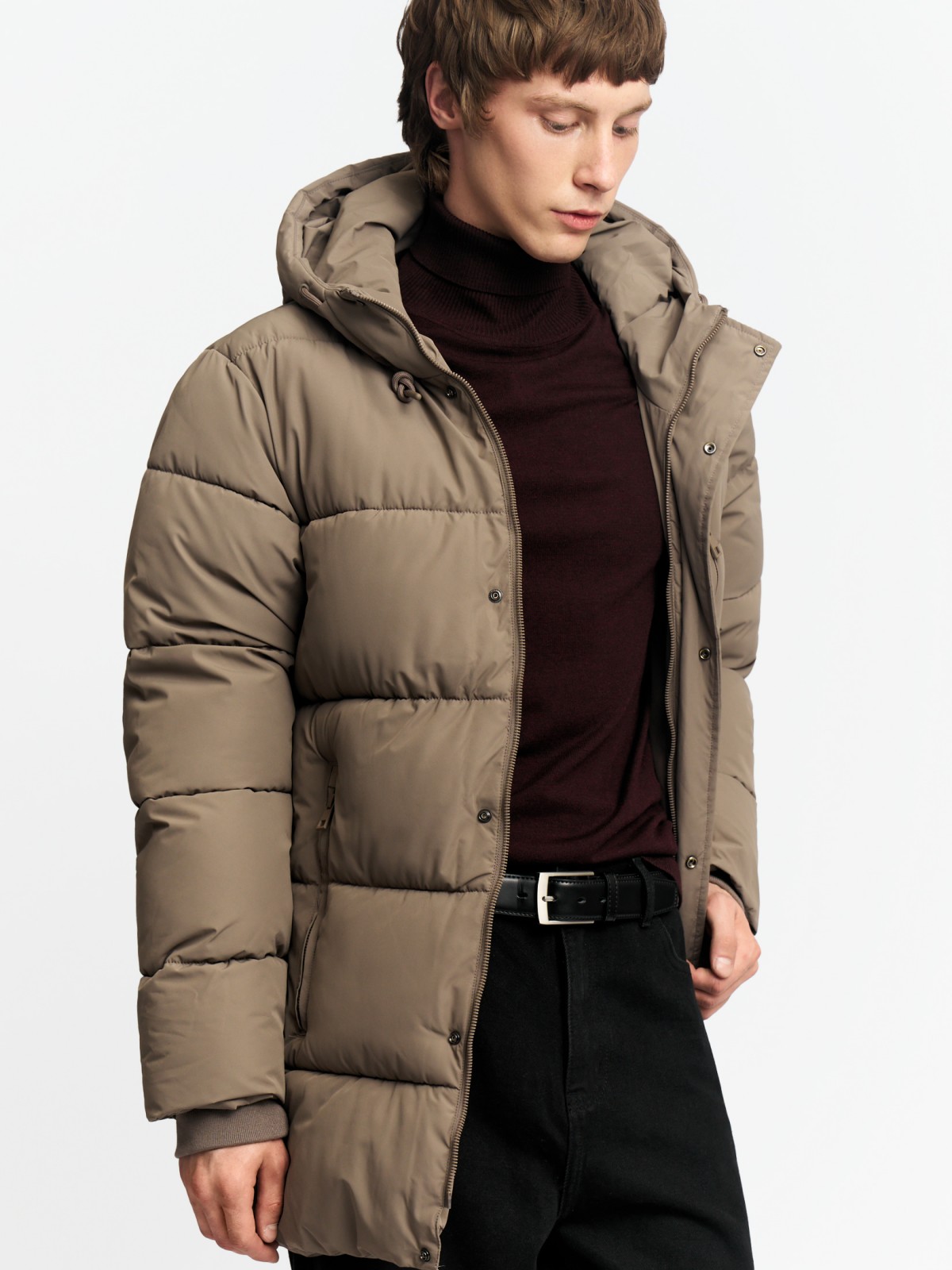 Тёплая куртка с капюшоном