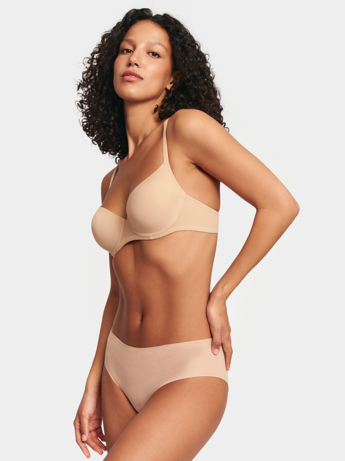 Набор бесшовных трусов (3 шт. в комплекте)