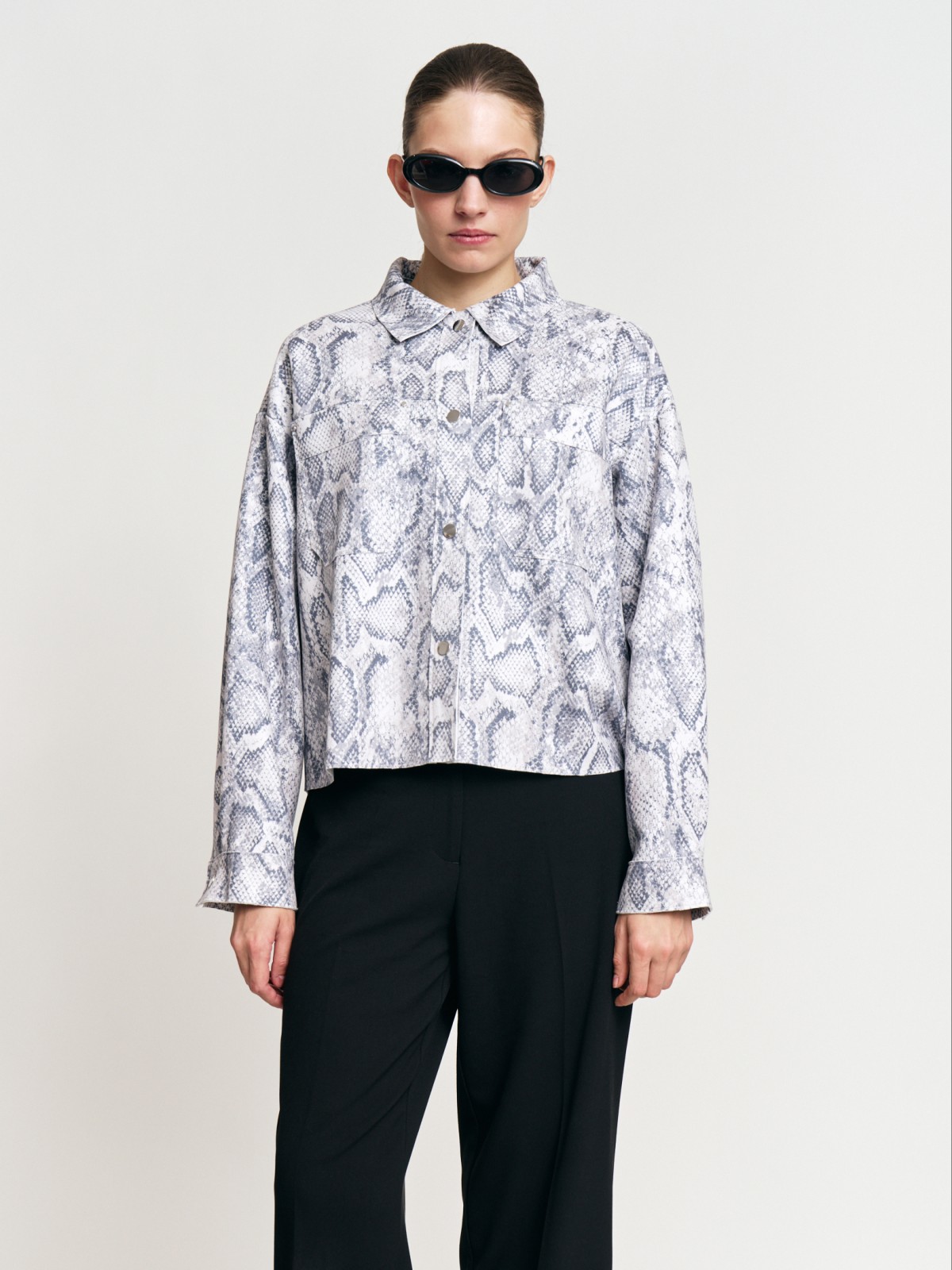 Куртка с принтом без утеплителя