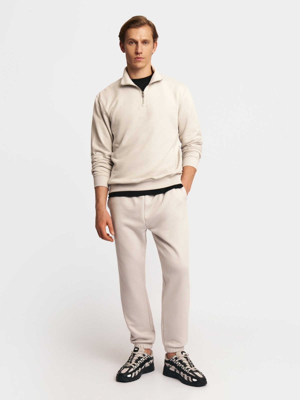 Брюки-джоггеры трикотажные