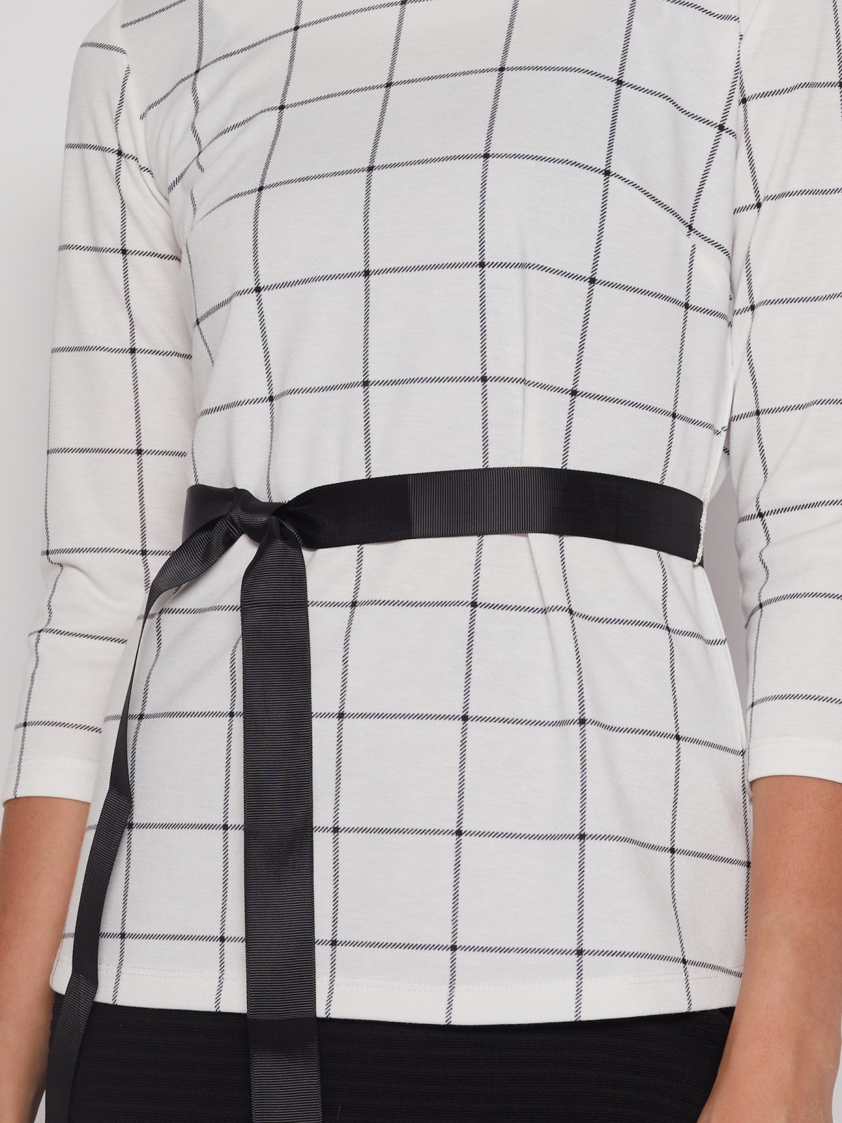 Трикотажная блузка с поясом zolla 022113110023, цвет белый, размер XS - фото 3