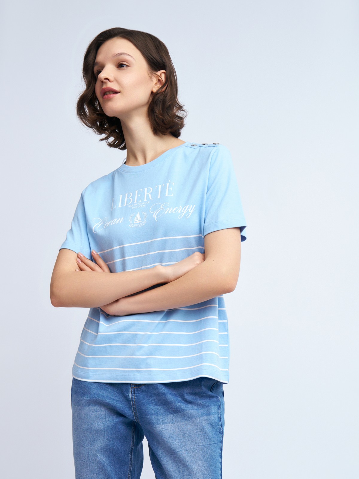 Футболка из хлопка в полоску с металлическим декором