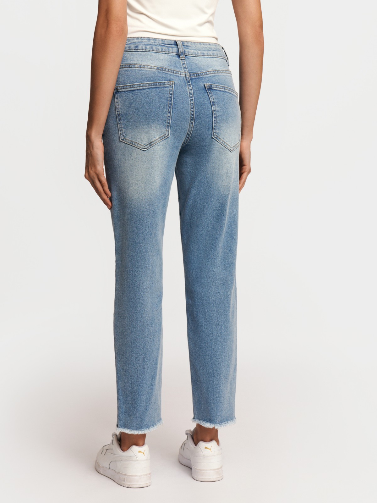 Джинсы силуэта Boyfriend со средней посадкой