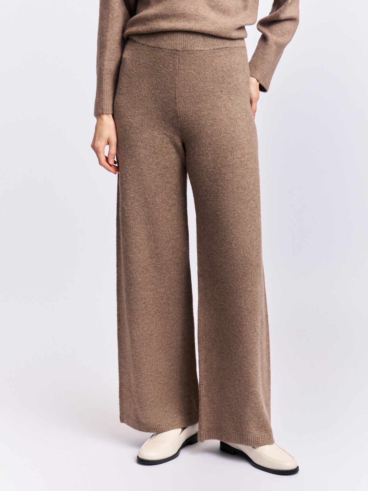 Вязаные брюки на резинке с шерстью