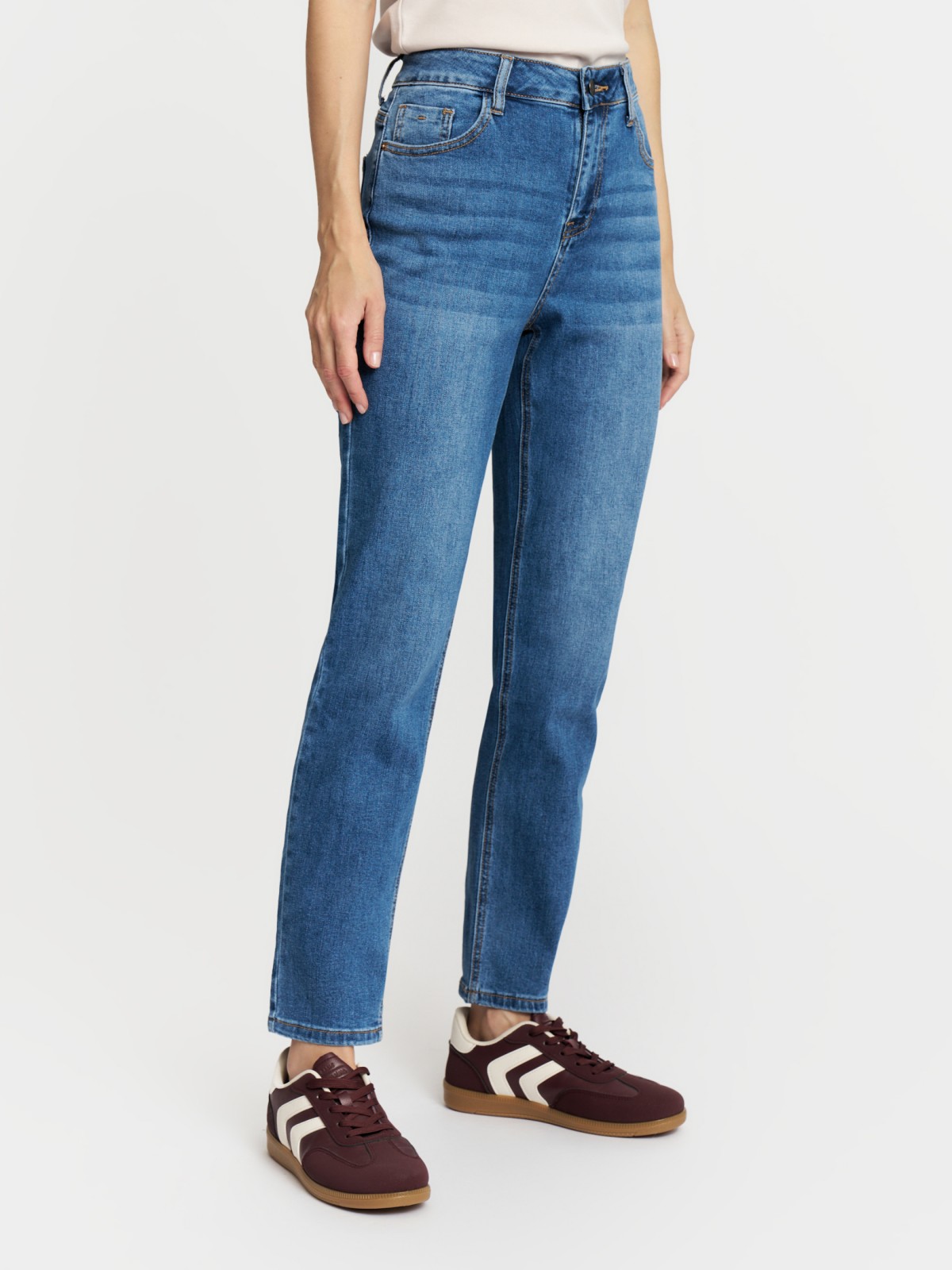 Джинсы силуэта Boyfriend