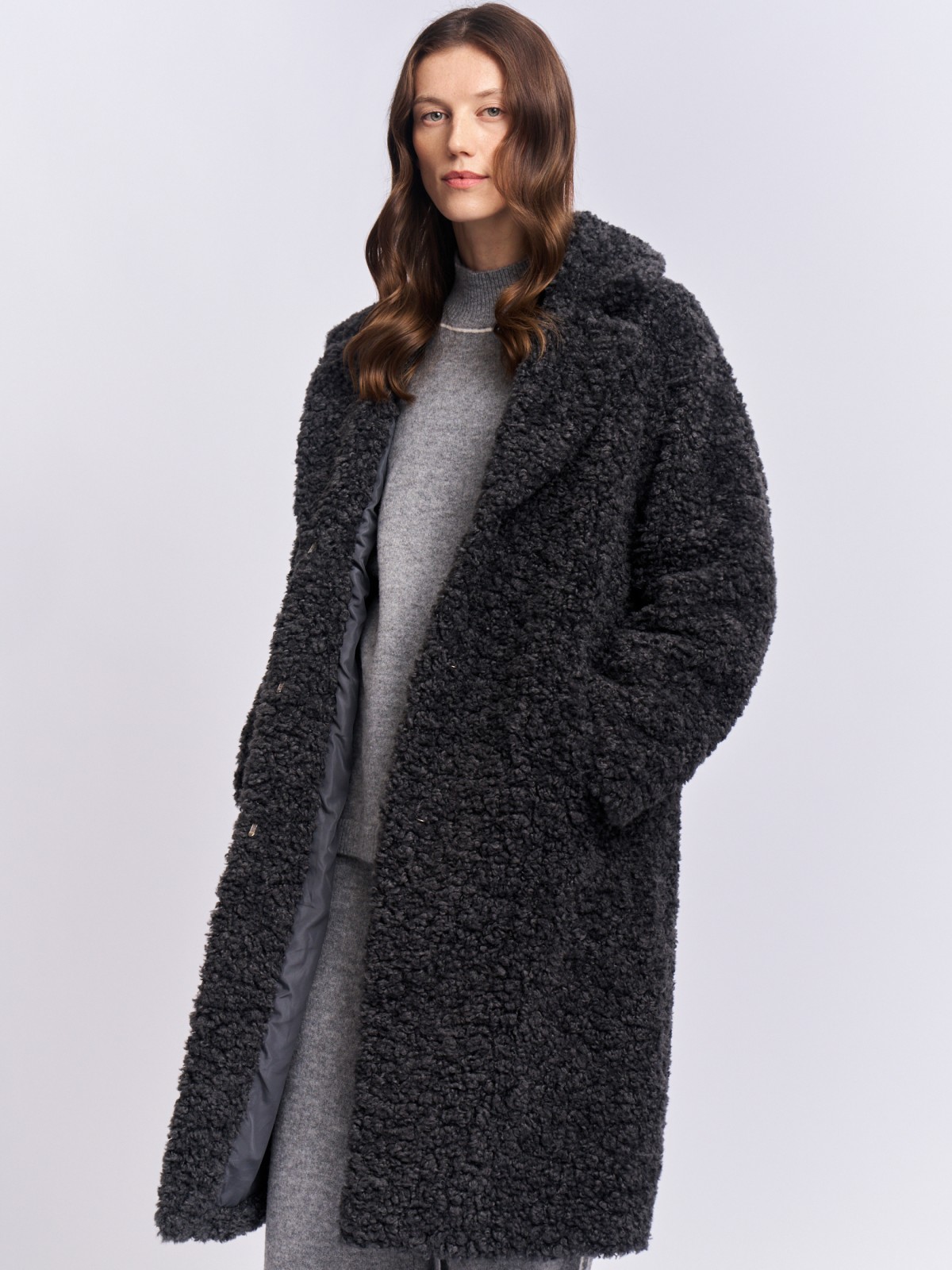 Длинное пальто-шуба из экомеха