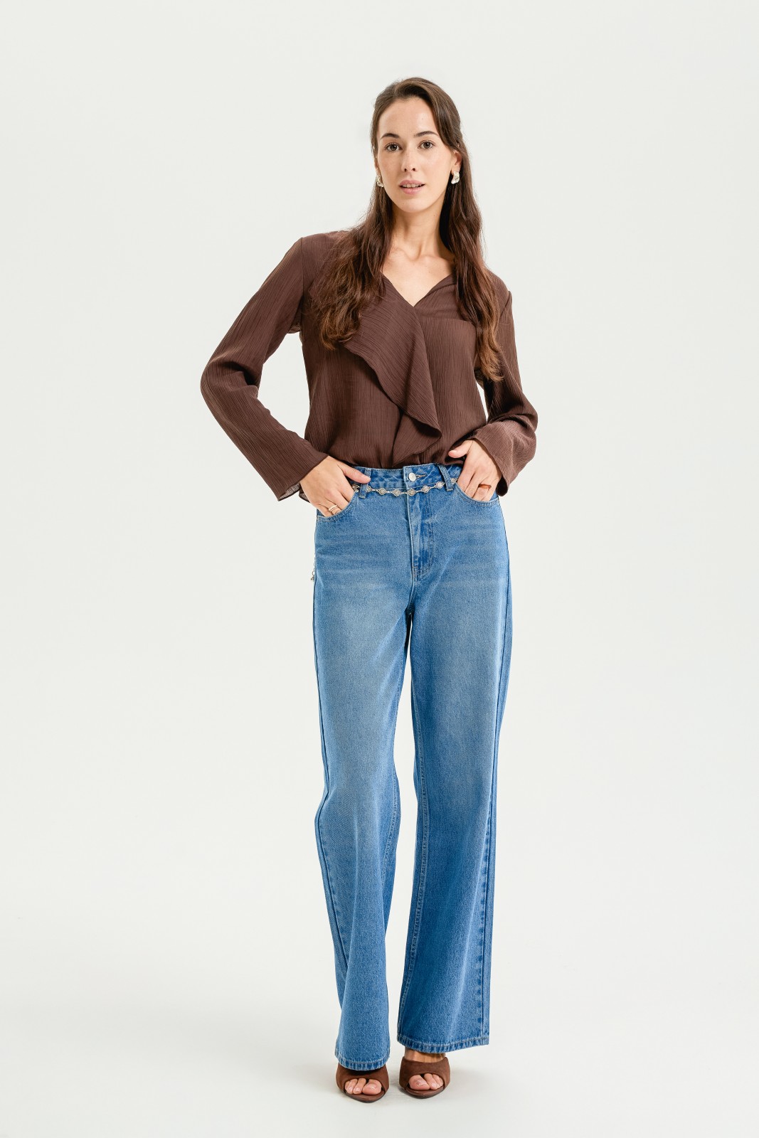 Блузка с воланами