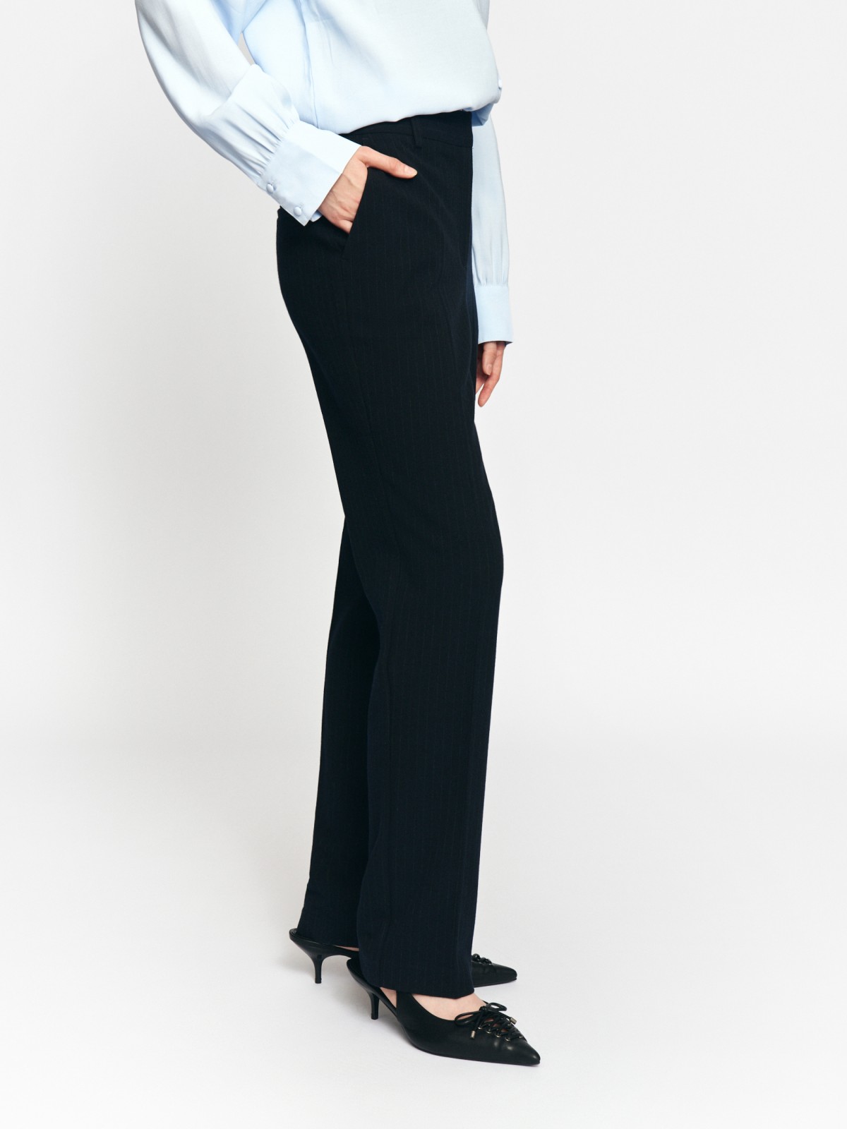 Брюки прямого силуэта со стрелками