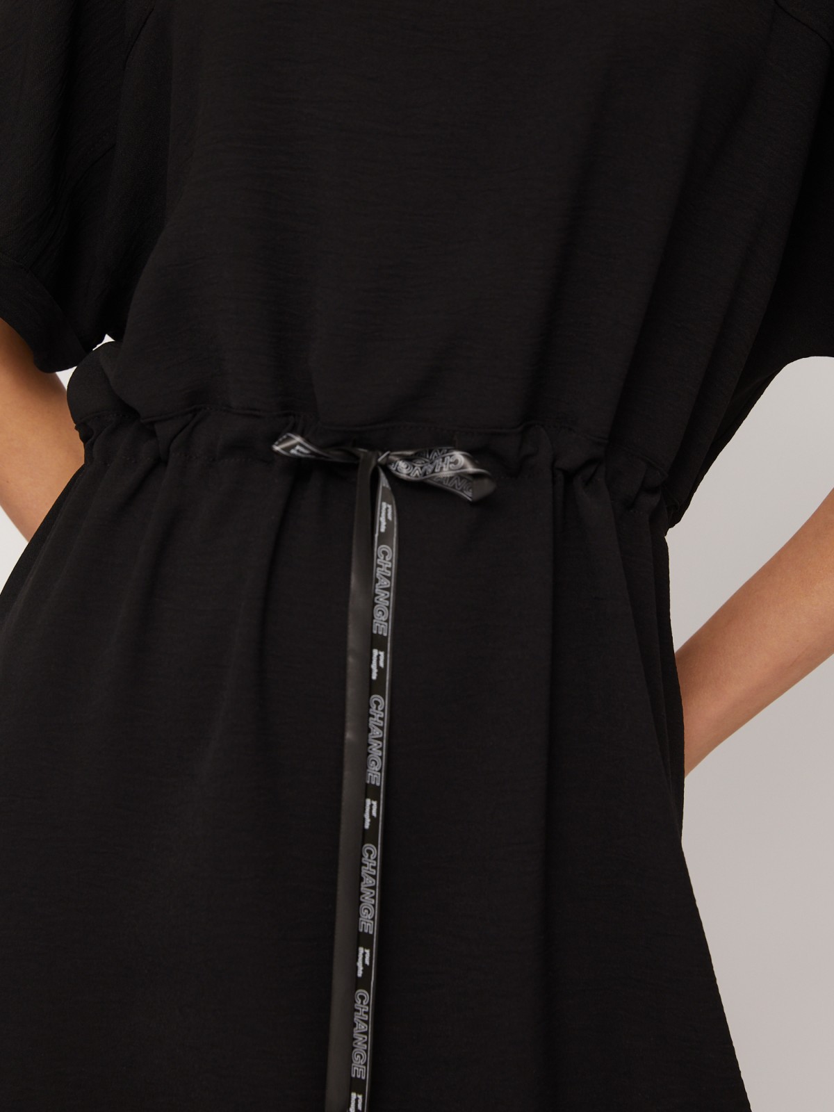 Платье-футболка мини с кулиской на талии zolla 02423824Y773, цвет черный, размер S - фото 4