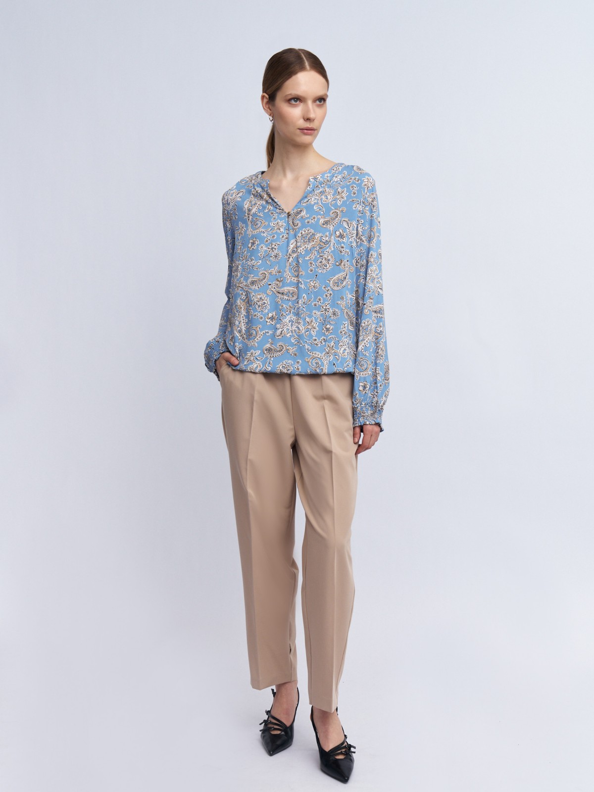 Блузка из вискозы на резинке с принтом