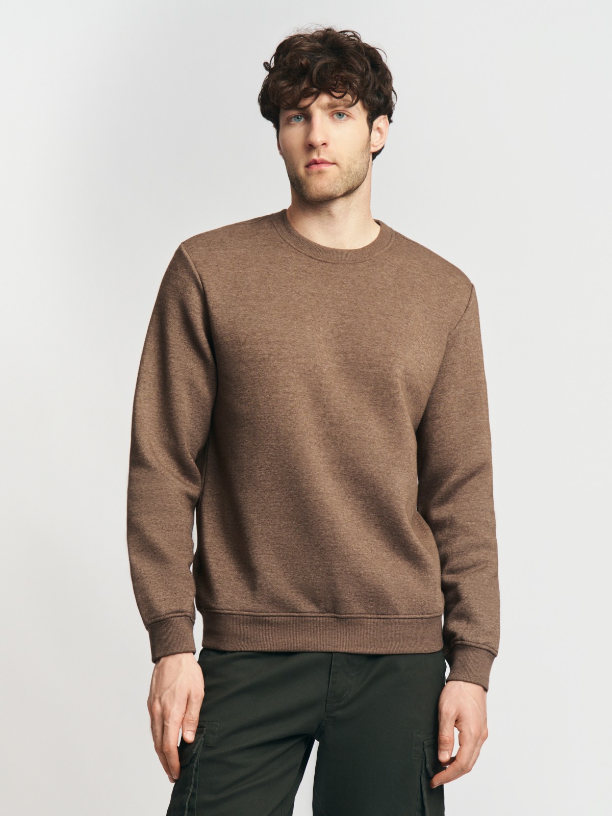 Утеплённый свитшот прямого кроя с длинным рукавом