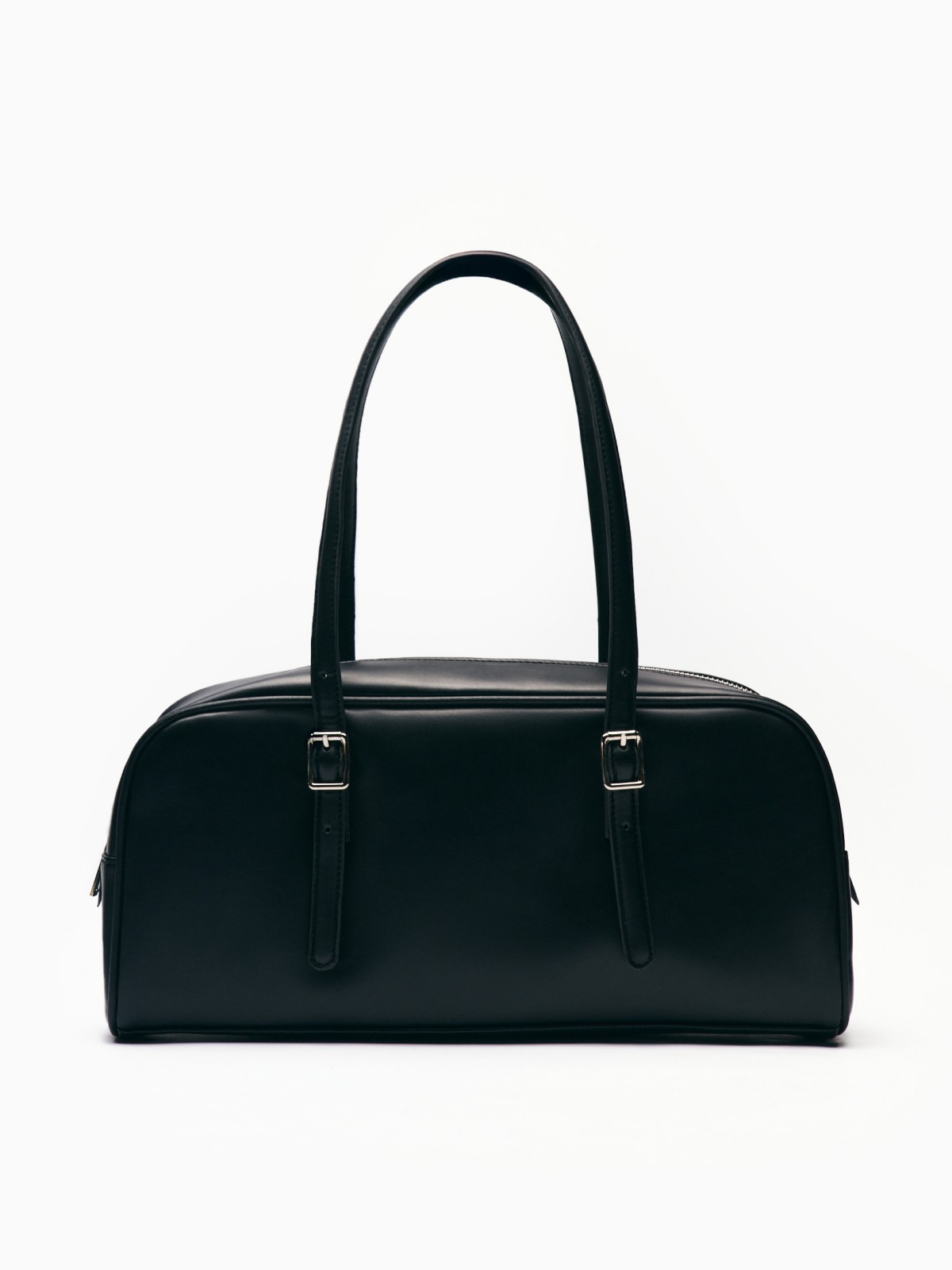 Сумка из экокожи на молнии 2299₽