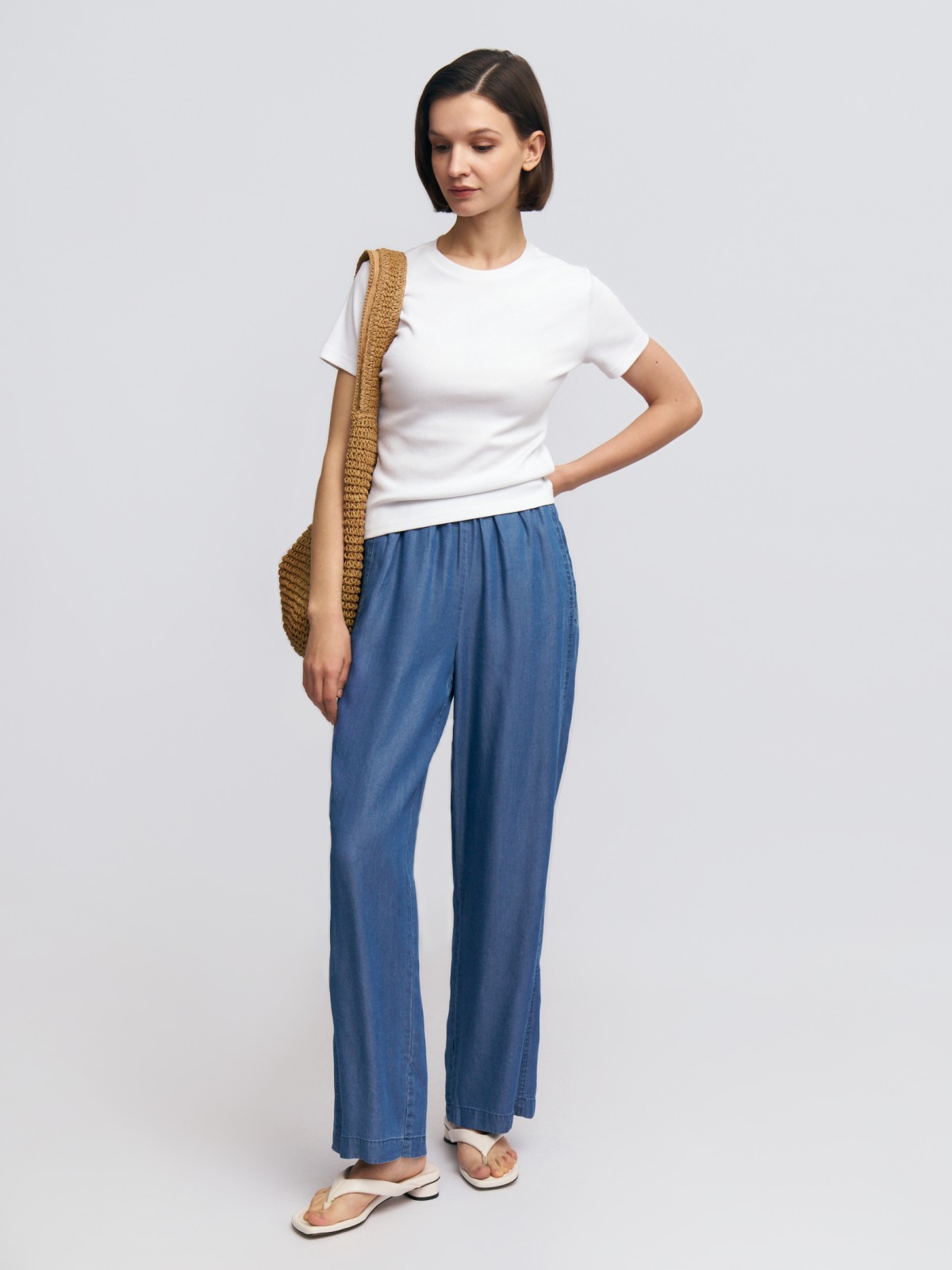 Брюки-джоггеры на резинке со средней талией