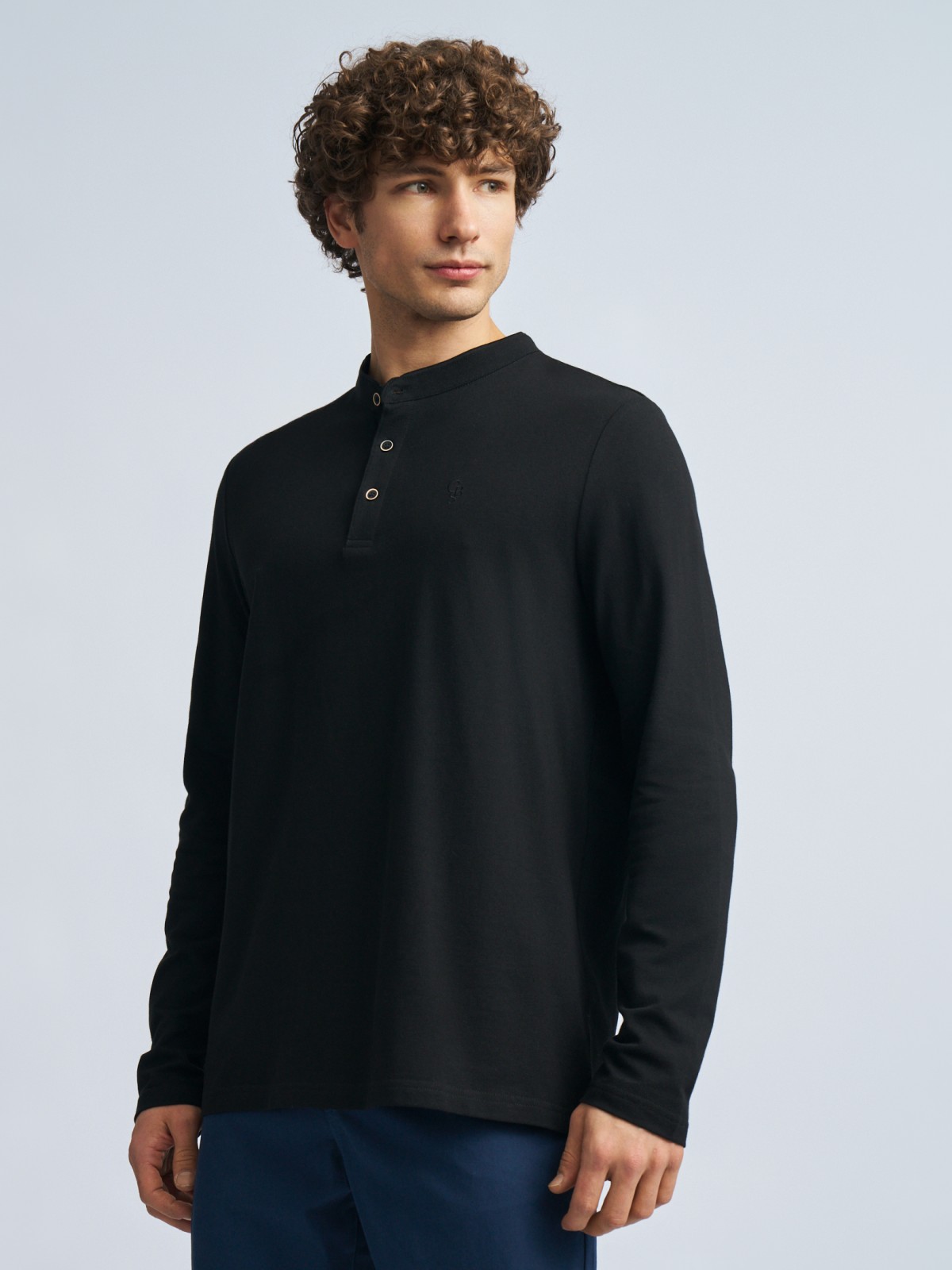Лонгслив хенли из хлопка с длинным рукавом