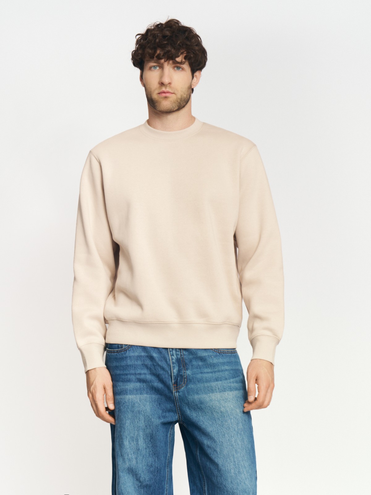 Утеплённый свитшот прямого кроя с длинным рукавом